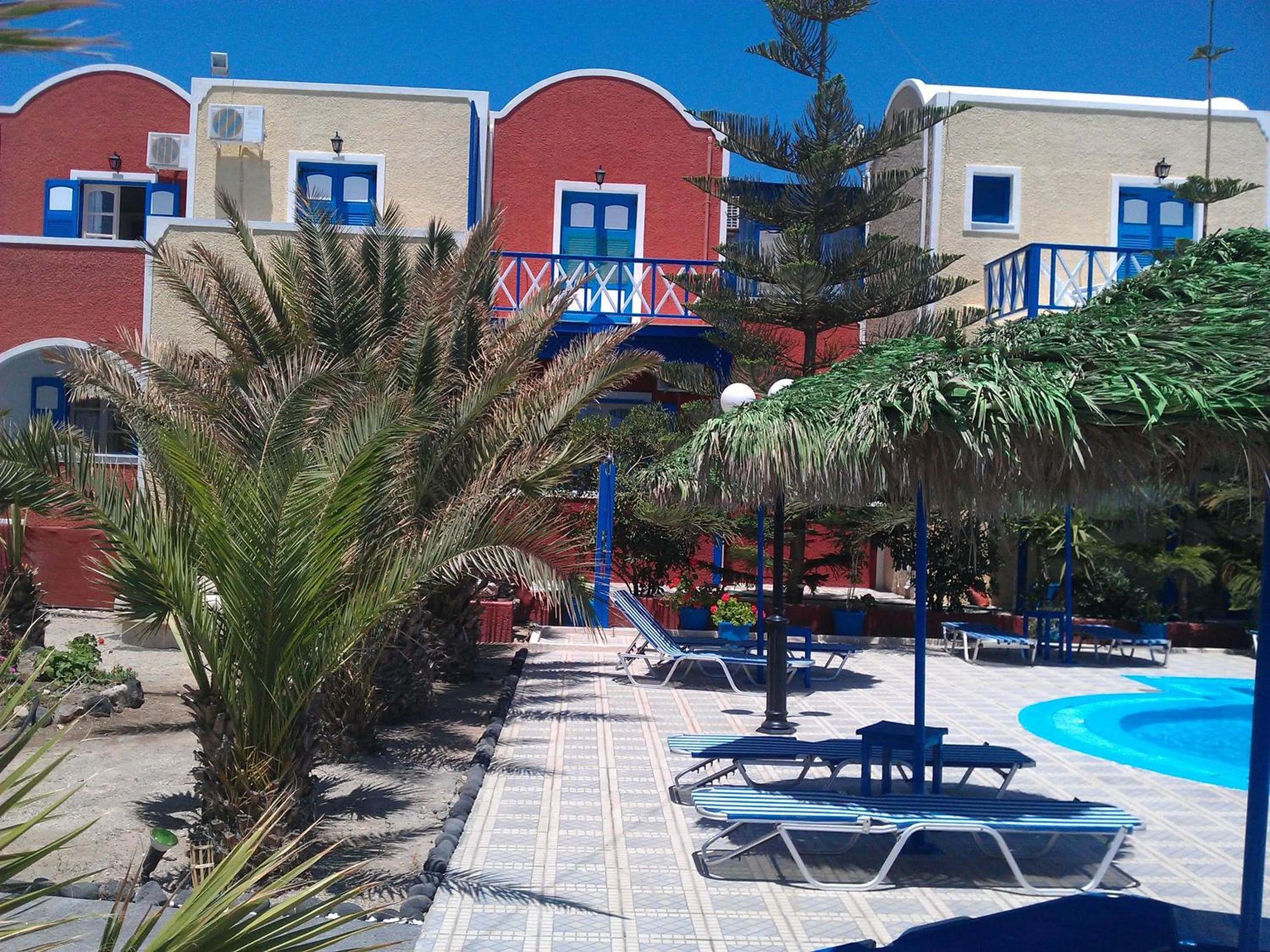 Swimming pool in Villa Michalis