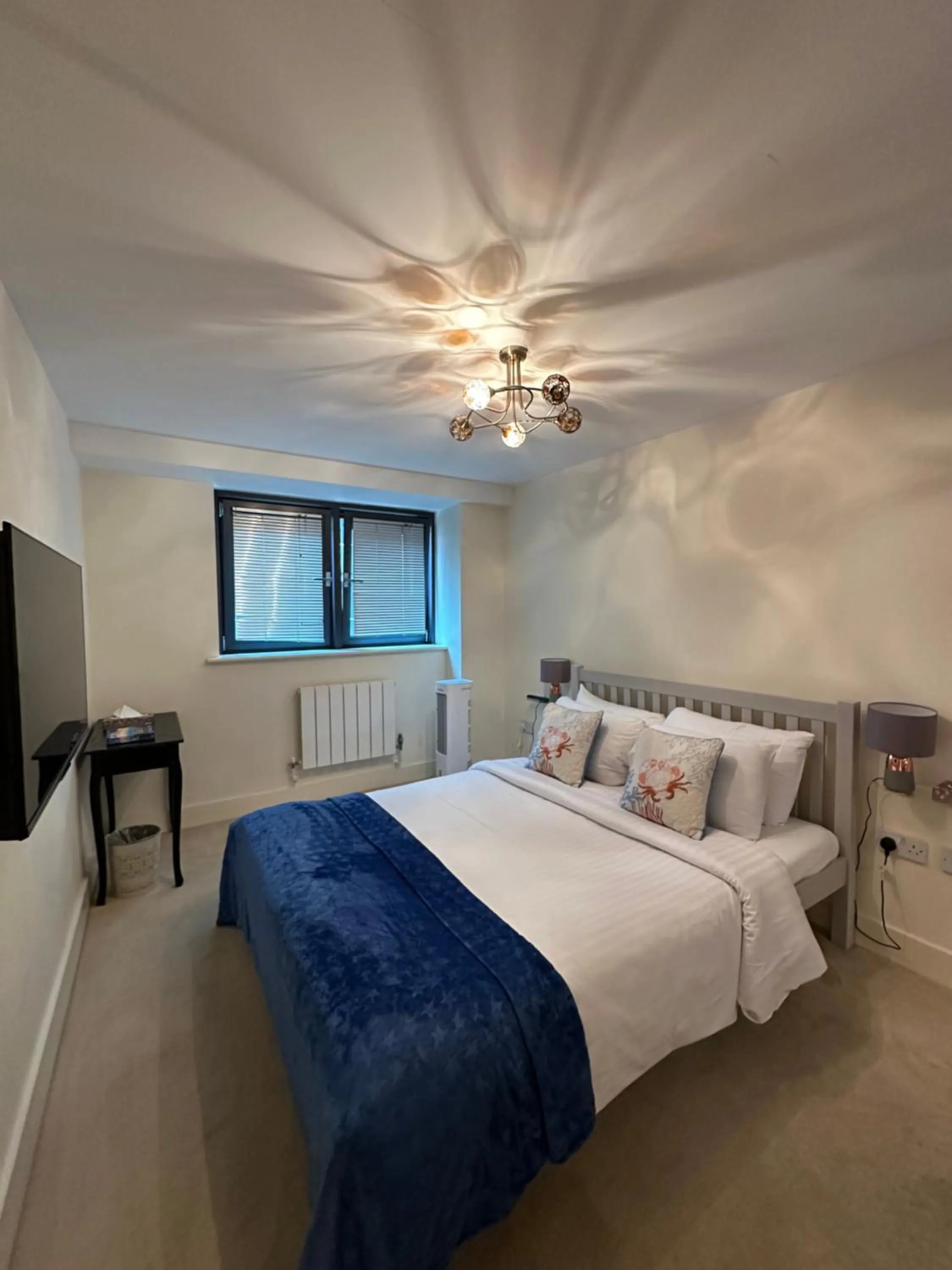 Bed in Canary Wharf - Luxury Apartments