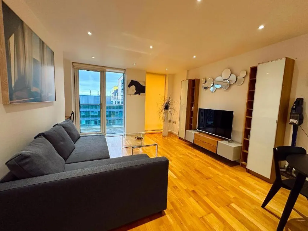 Canary Wharf - Luxury Apartments