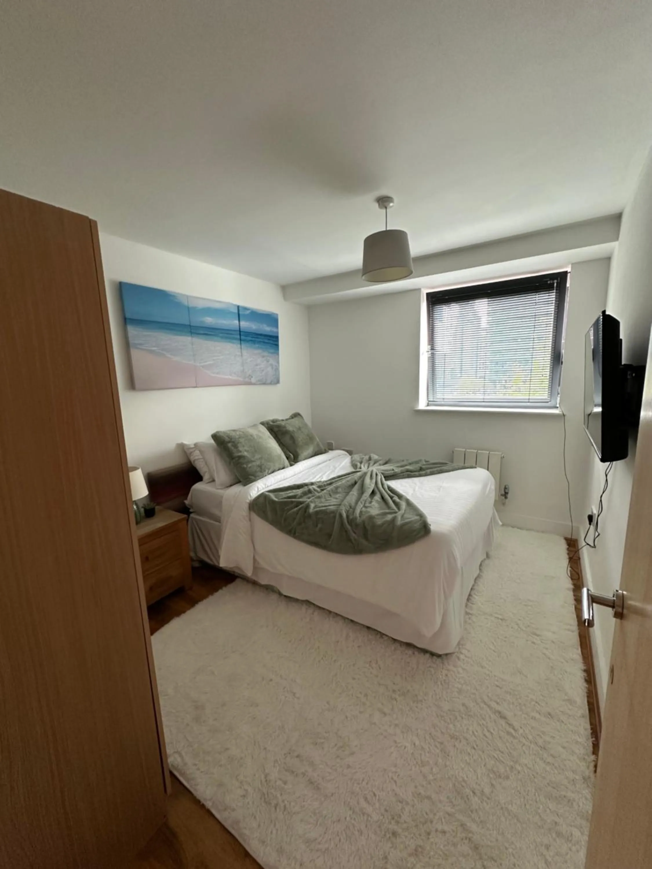 Bed in Canary Wharf - Luxury Apartments