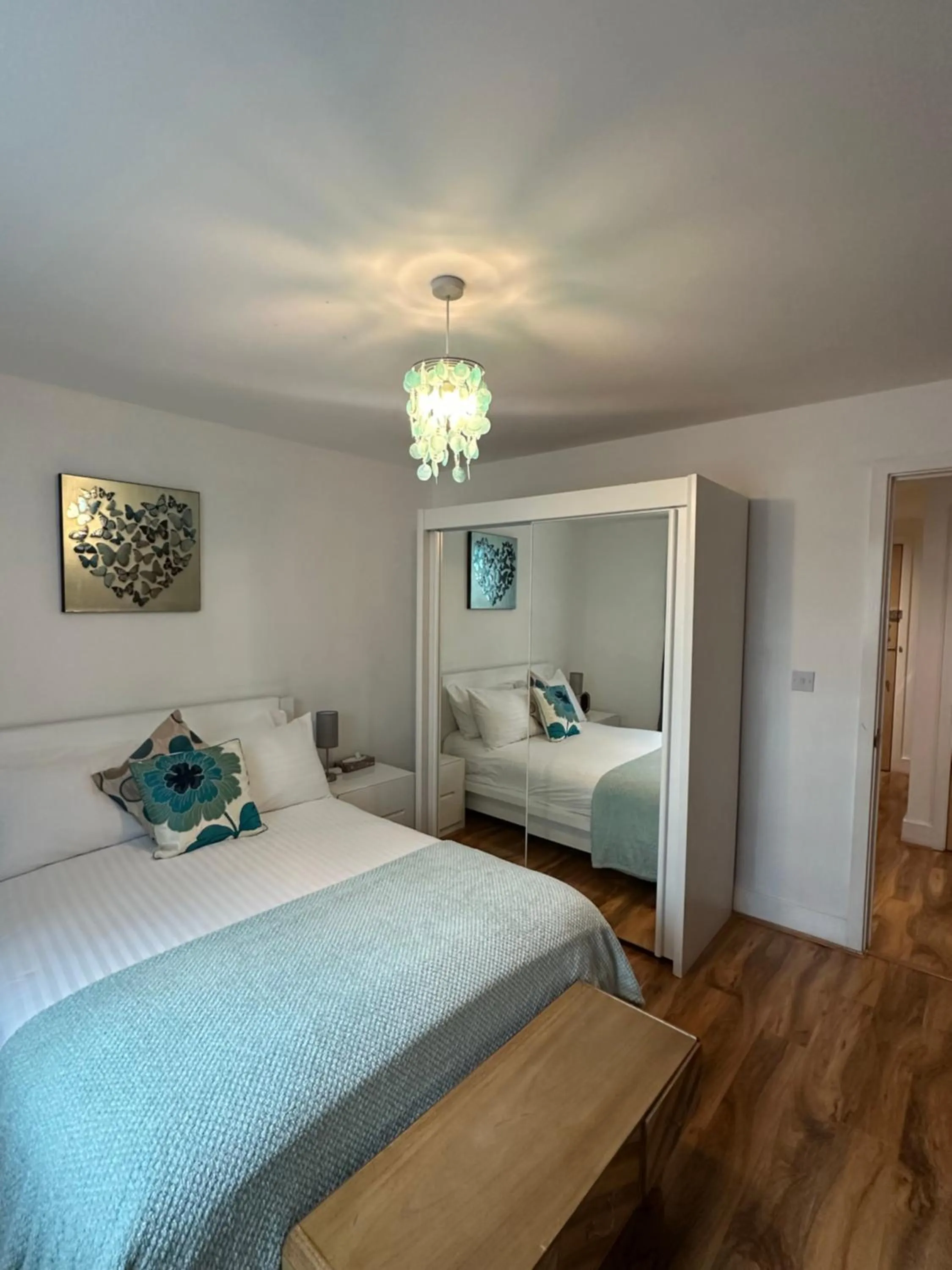 Bed in Canary Wharf - Luxury Apartments