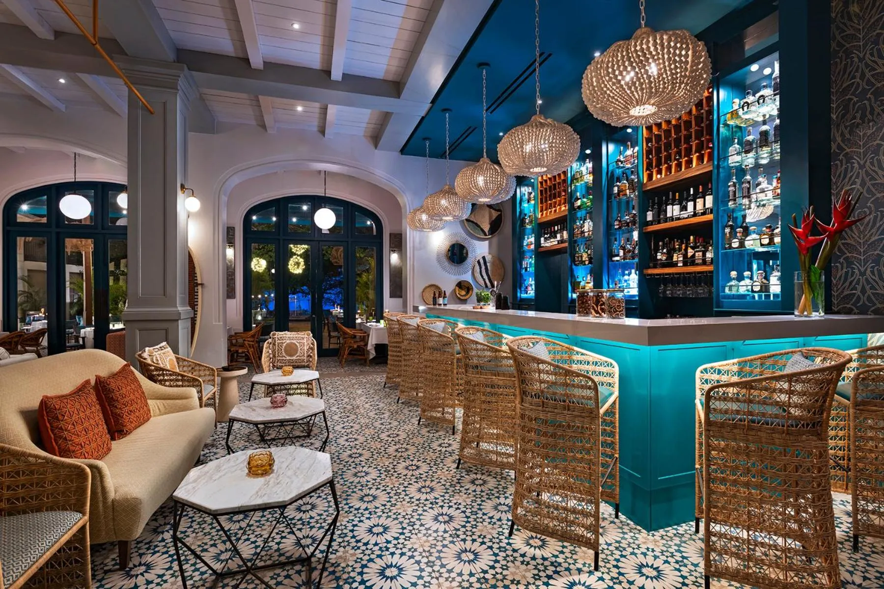 Lounge or bar in Santarena Hotel at Las Catalinas