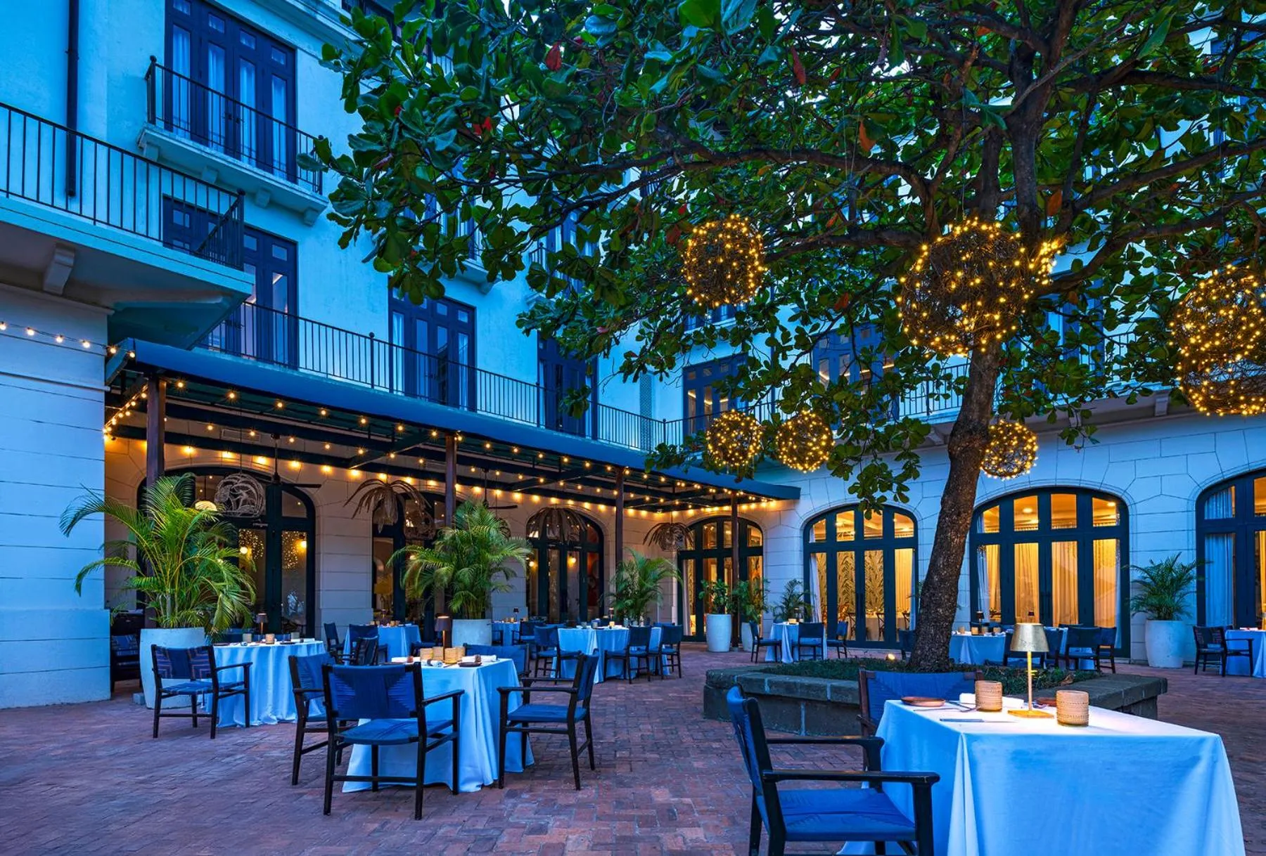 Restaurant/places to eat in Santarena Hotel at Las Catalinas