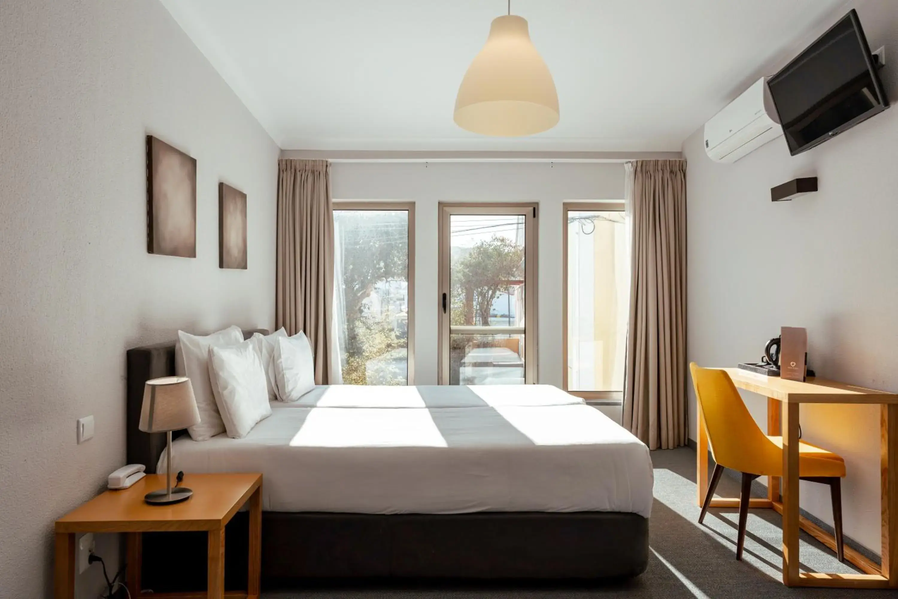 Twin Room - Disability Access in Agua d'Alma Hotel Twin Room - Disability Access in Agua d'Alma Hotel