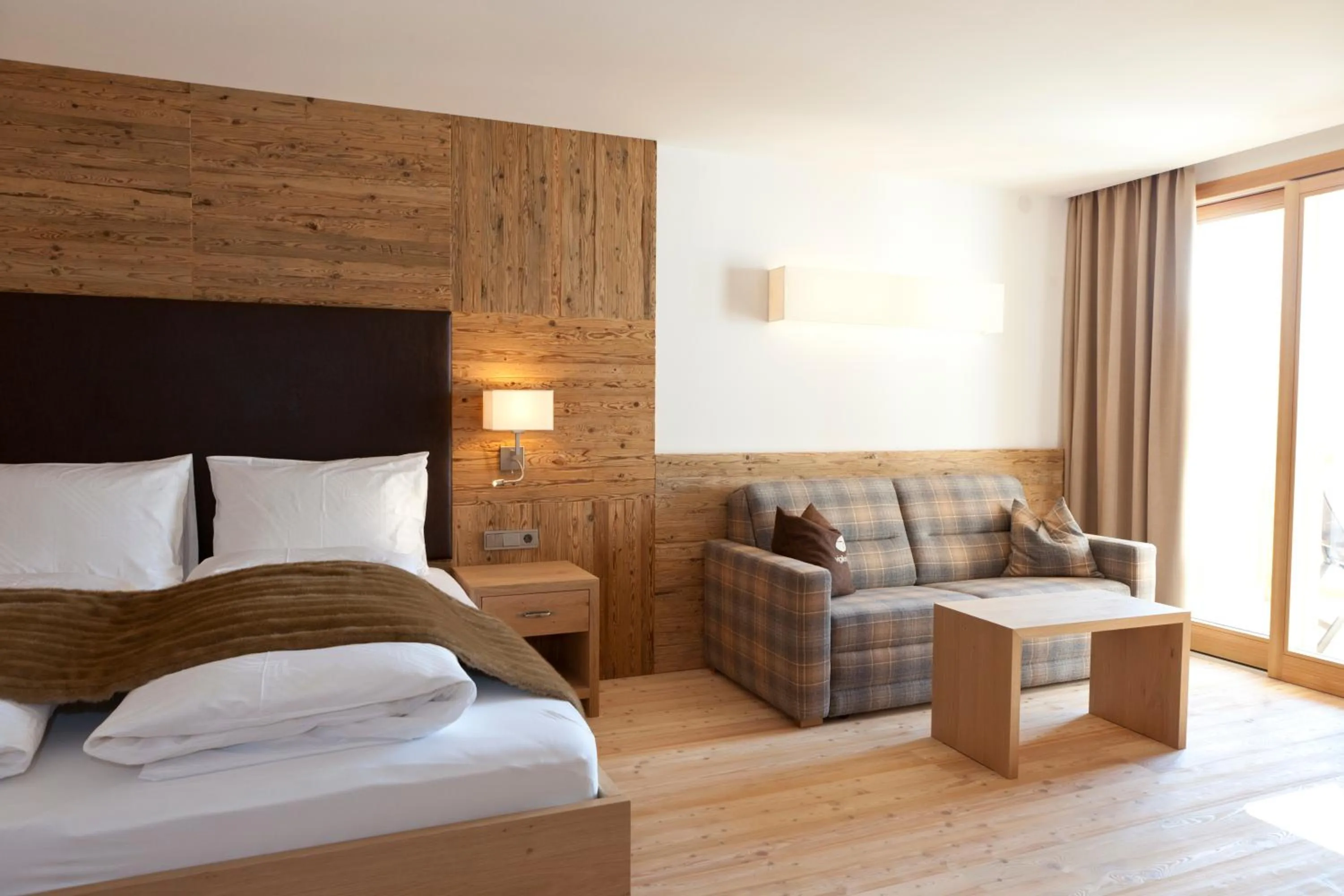 Bed in Dolomites Nature Hotel Vigilerhof