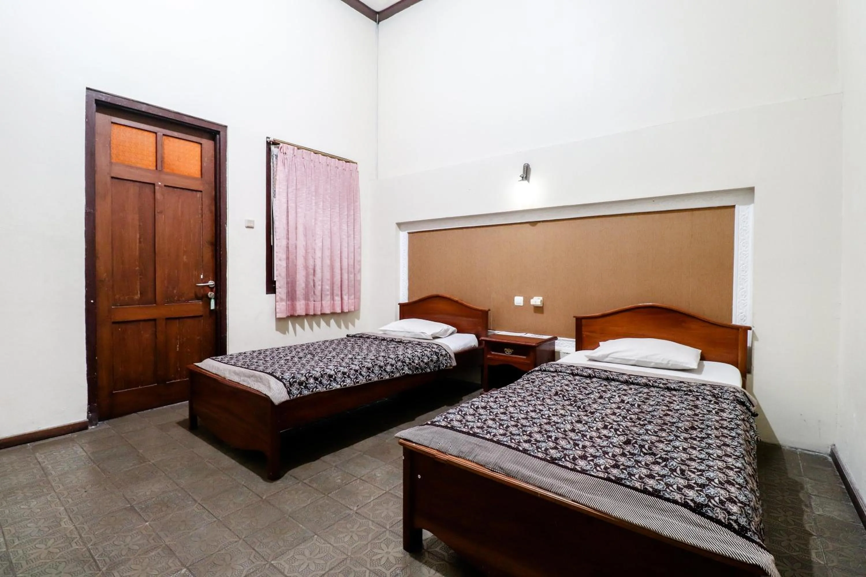 Bed in Hotel Limaran 1