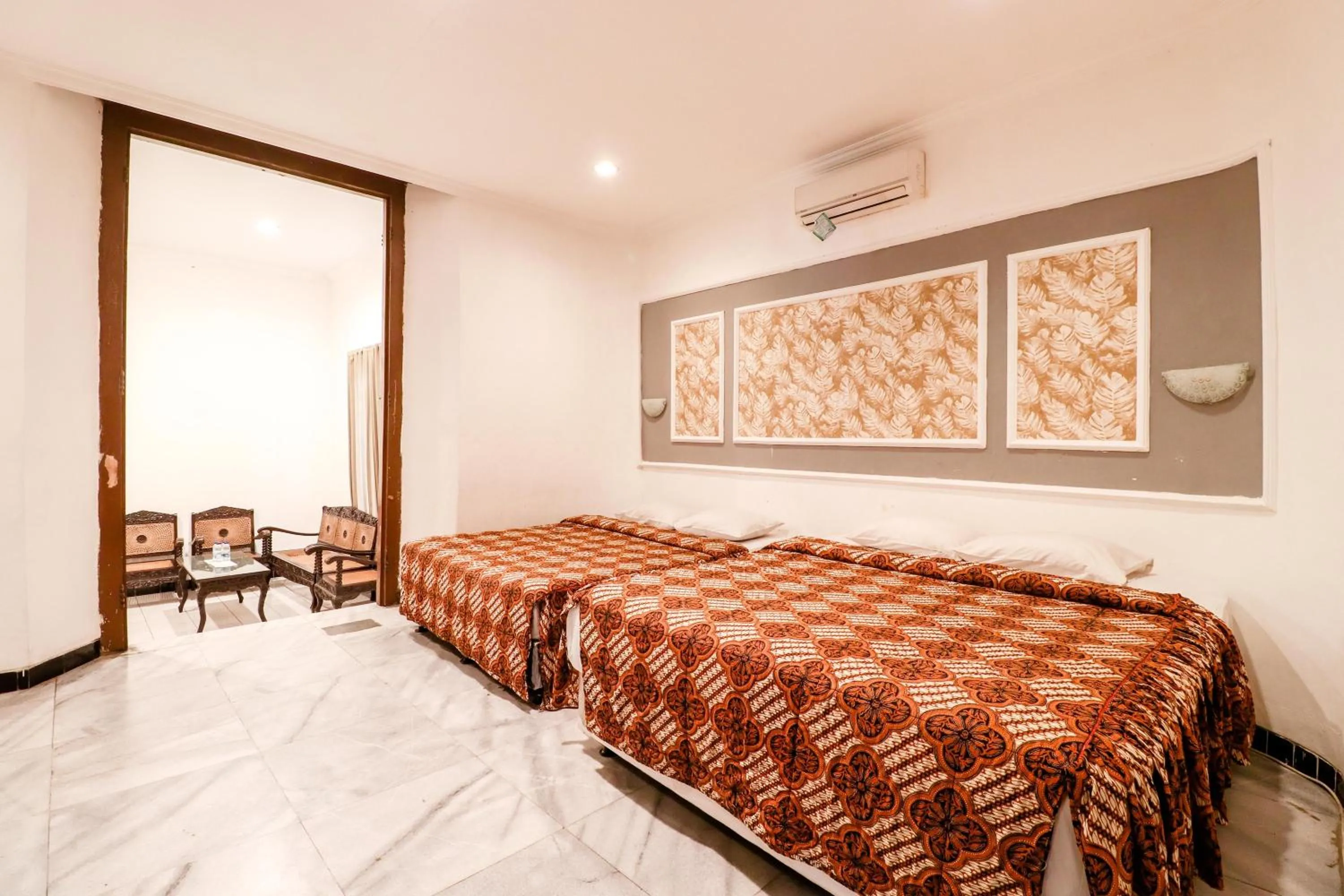 Bedroom, Bed in Hotel Limaran 1