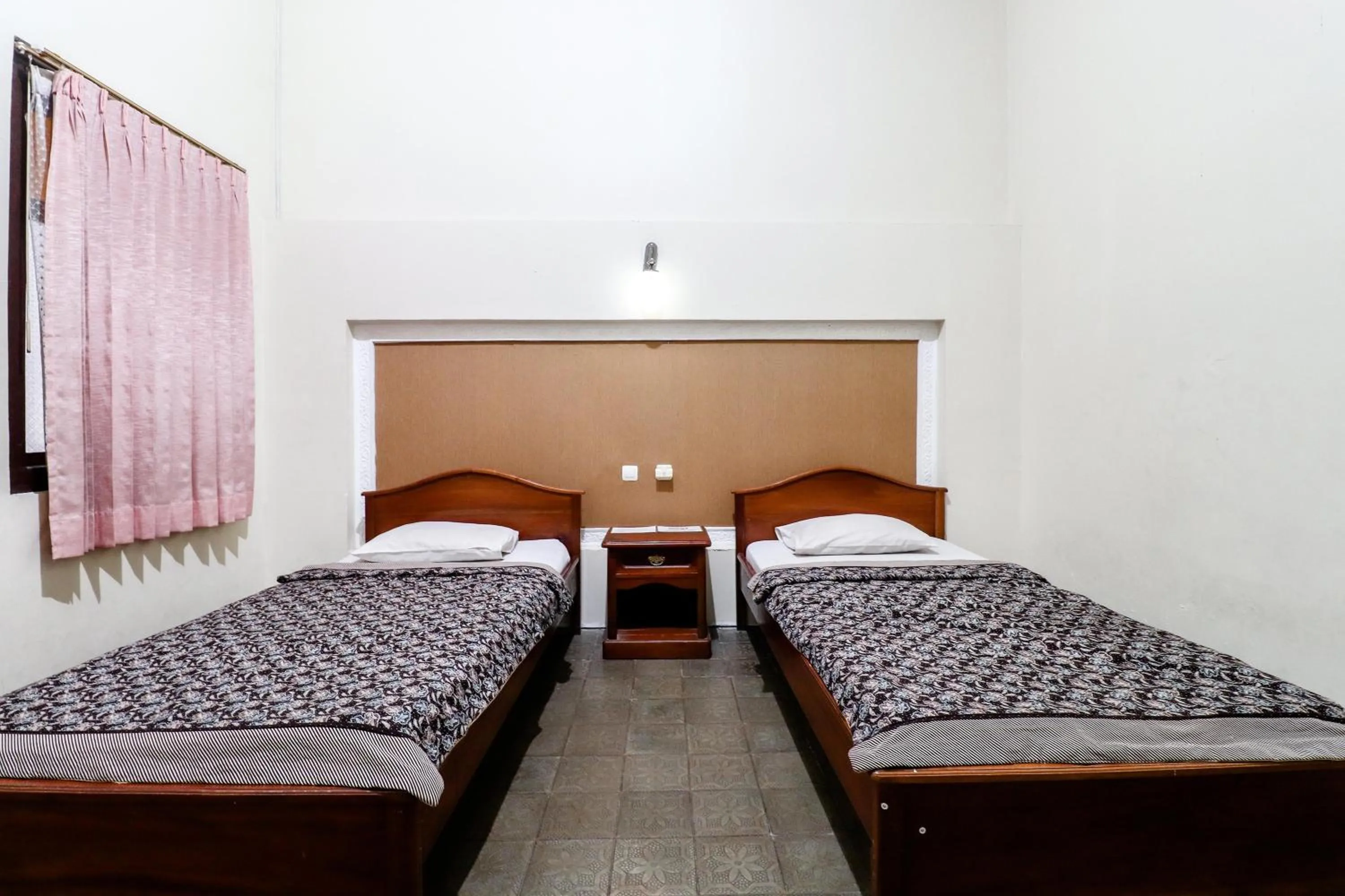 Bed in Hotel Limaran 1