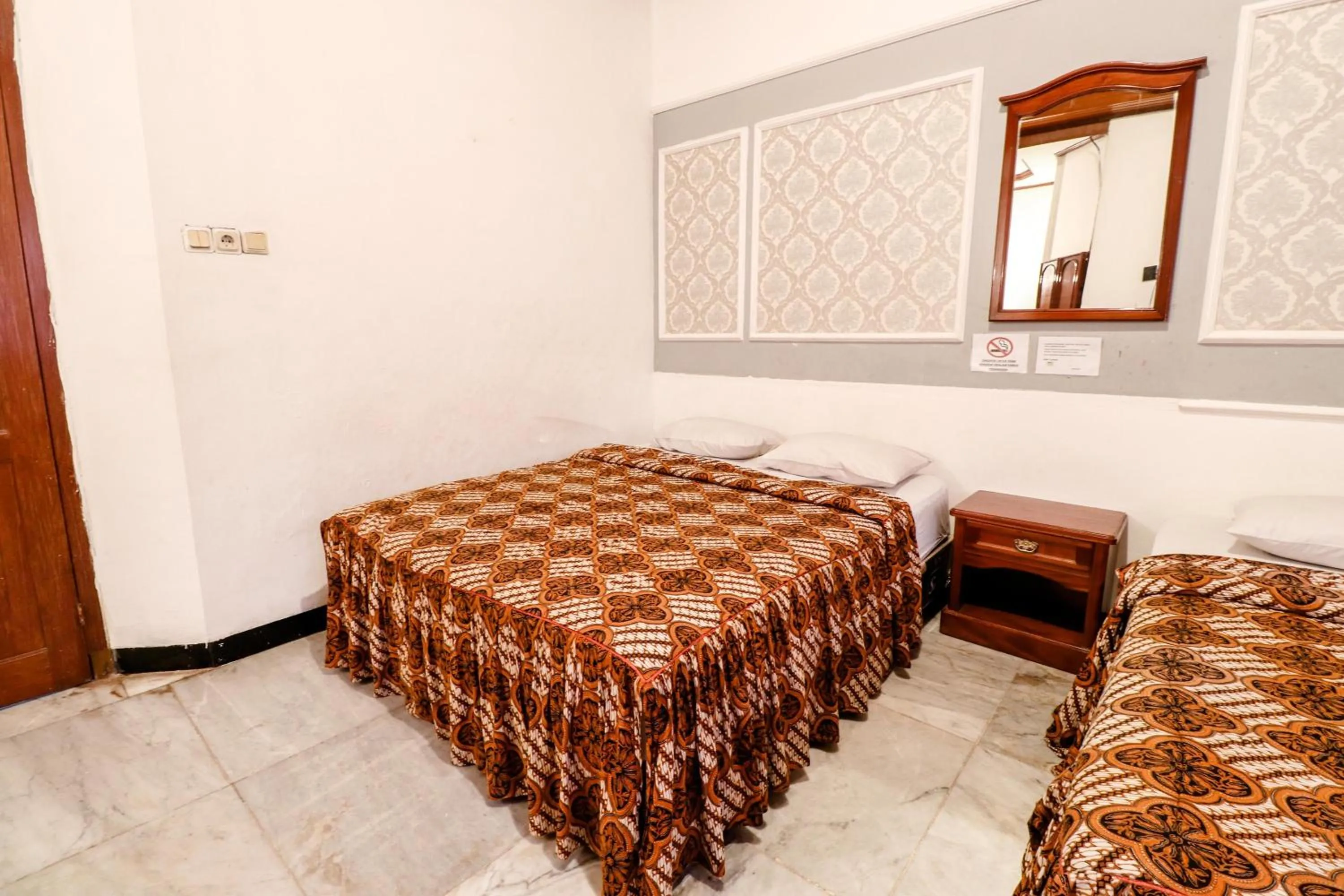 Bed in Hotel Limaran 1