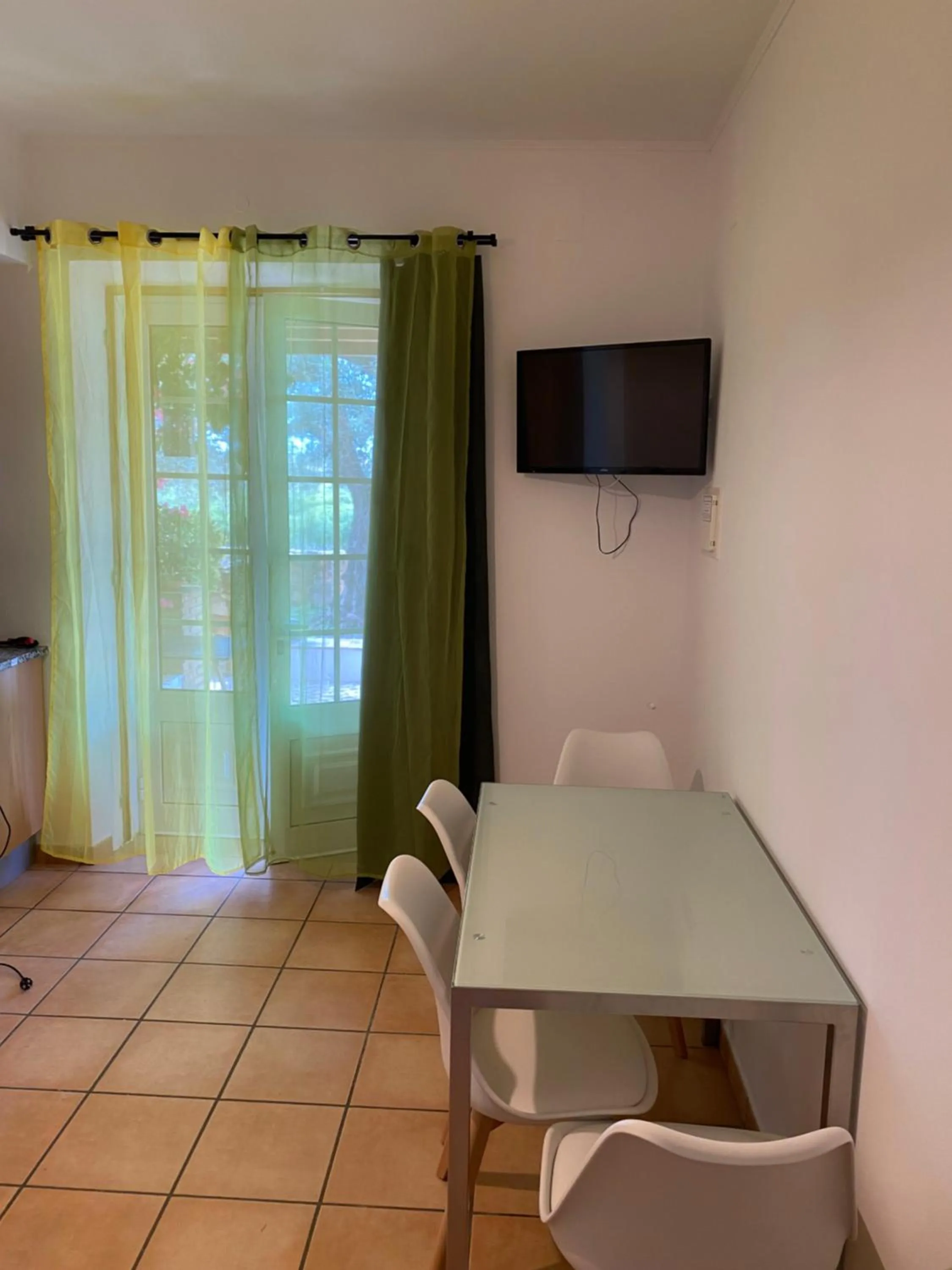 Kitchen or kitchenette in Quinta da Mesquita