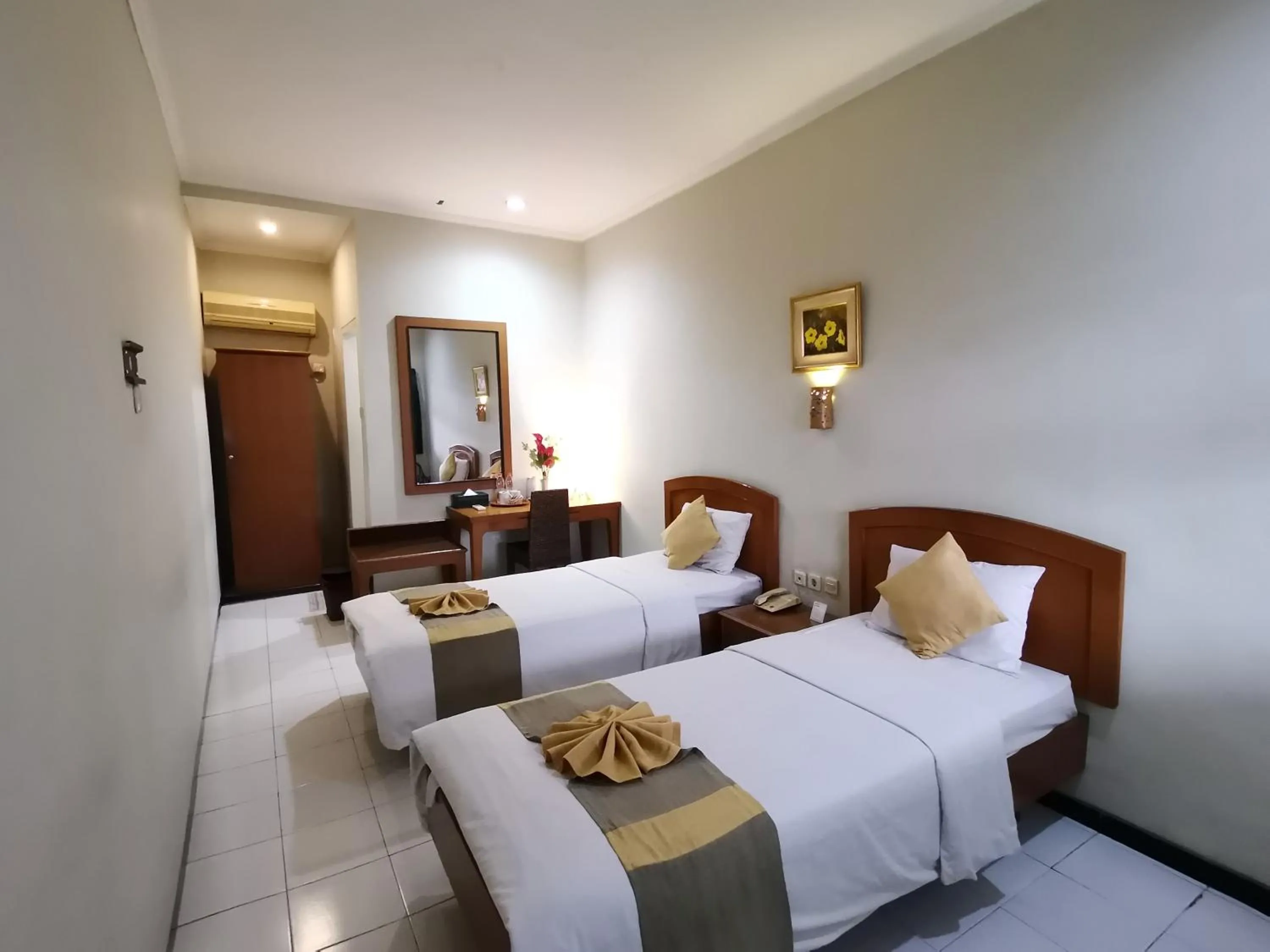 Bed in Hotel Catur Putra