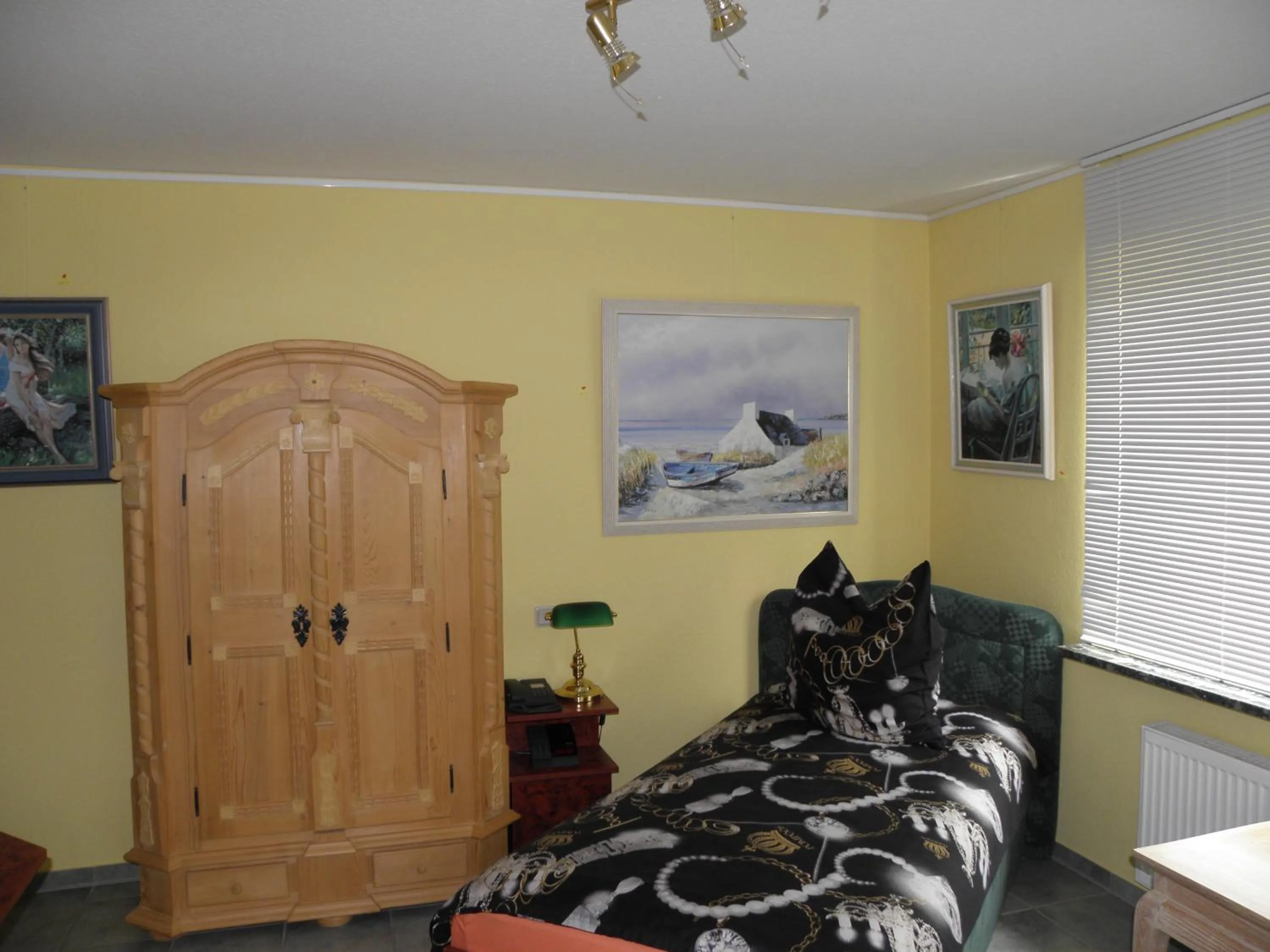 Photo of the whole room in Felixanum Hotel & Galerie