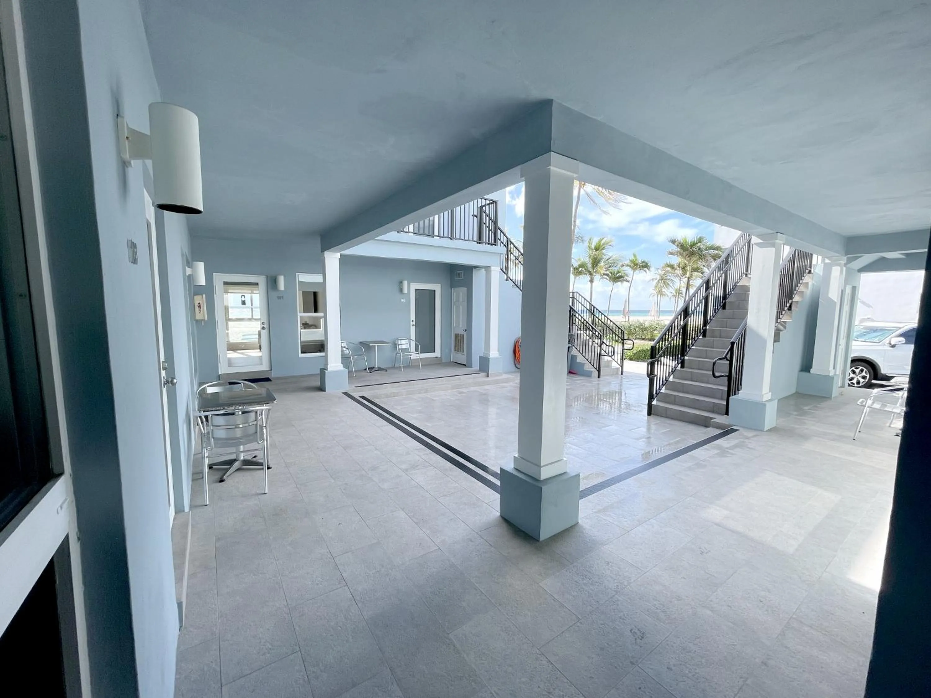 Patio in Shore View Hotel