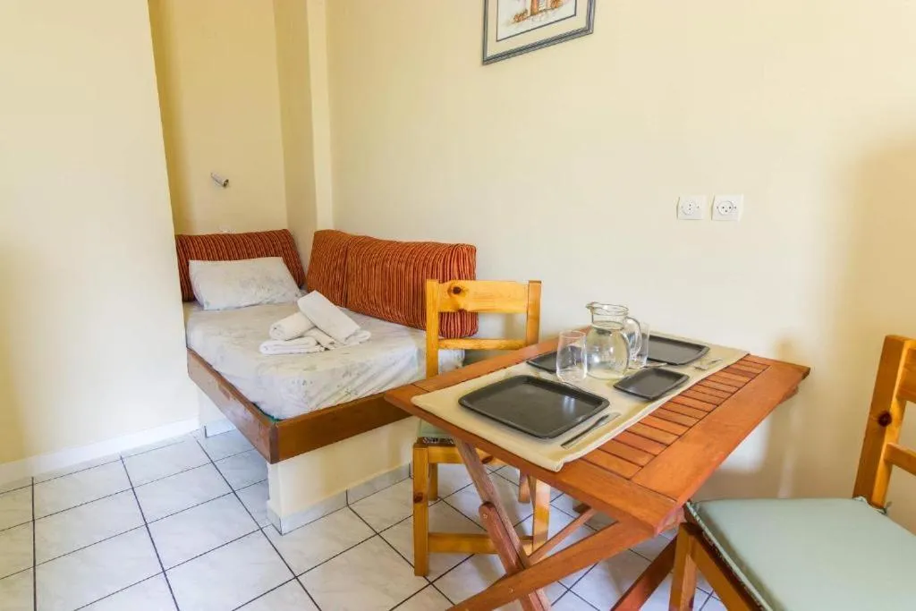 Bed in Stathopoulos Apartments