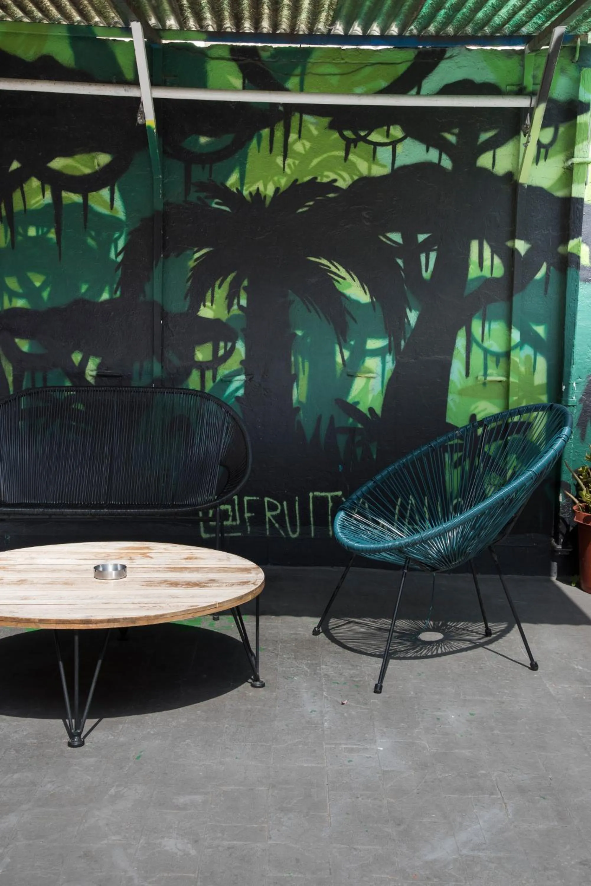 Balcony/Terrace in No Limit Hostel Graffiti