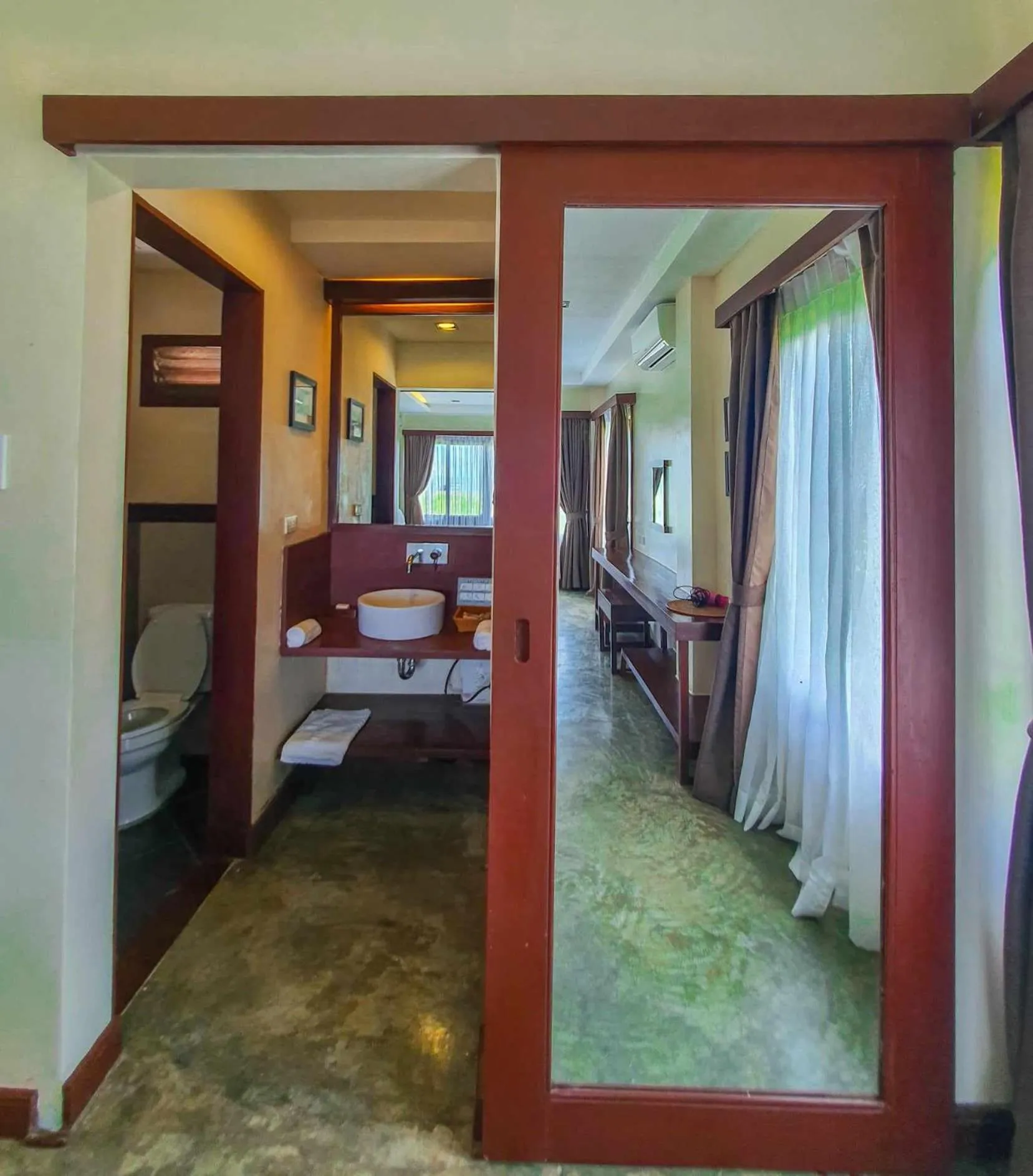 Bed in Retreat Siargao Resort