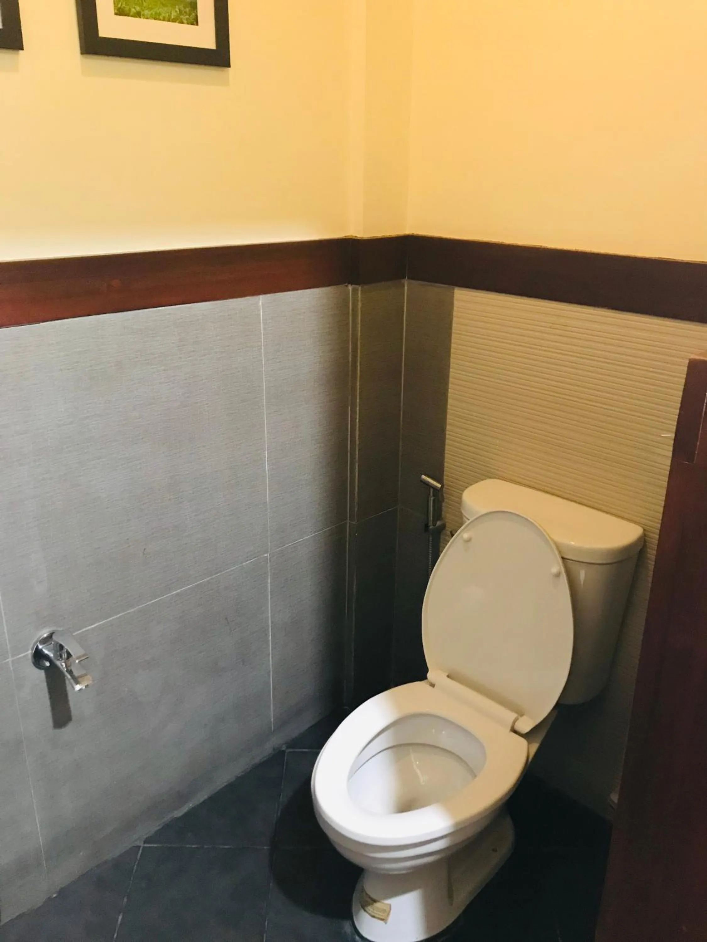 Toilet in Retreat Siargao Resort