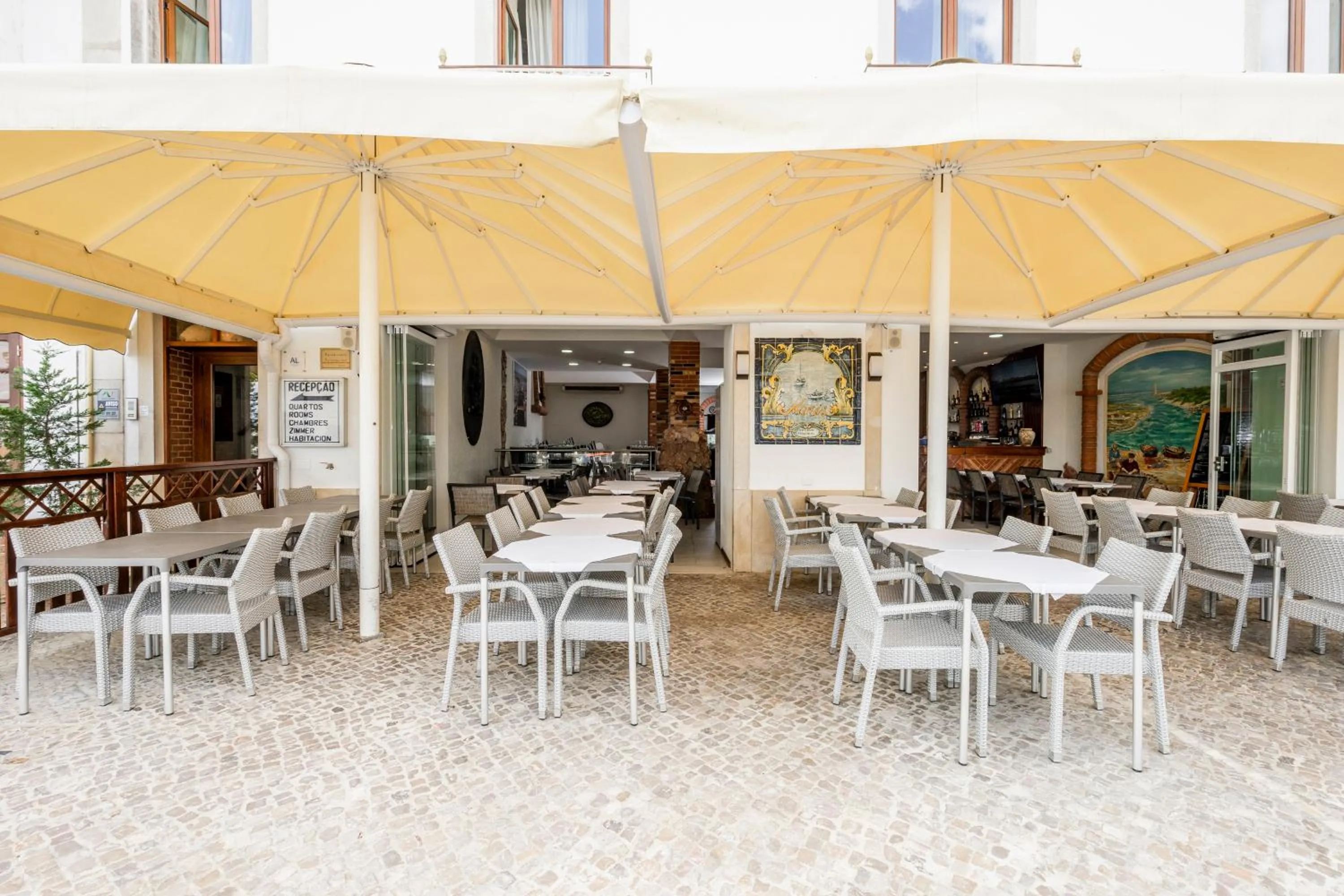 Breakfast in Residencial Mares