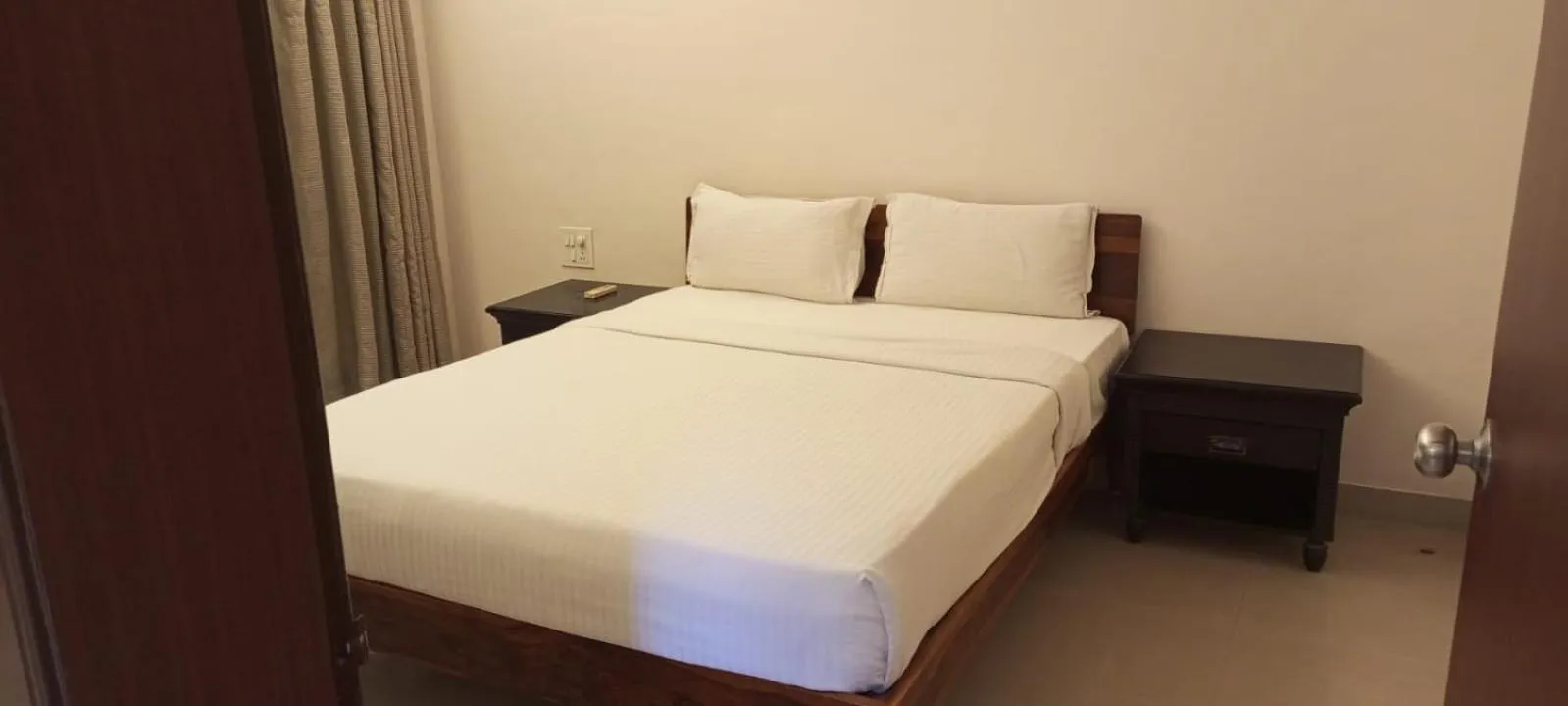 Bed in Inventree hotels & Resort