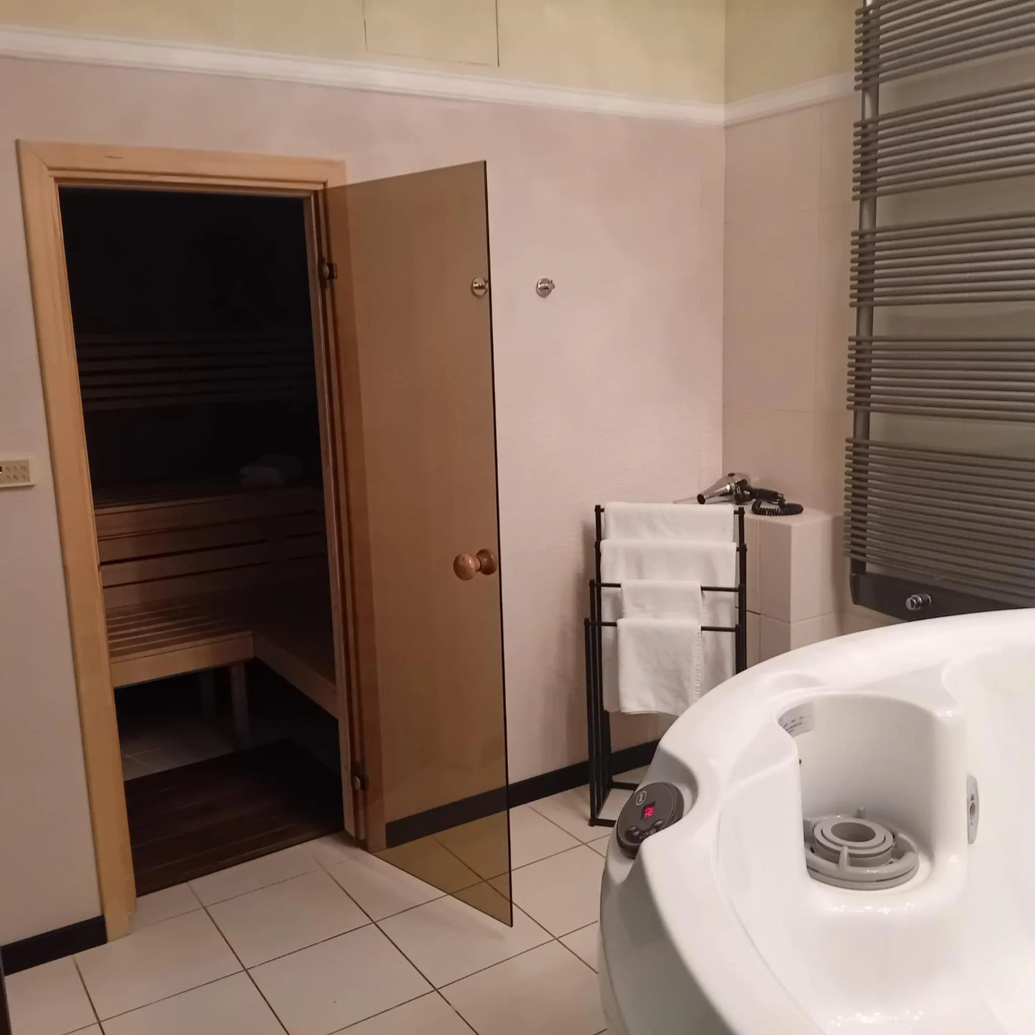 Bathroom in Hotel Czarny Potok Resort SPA & Conference