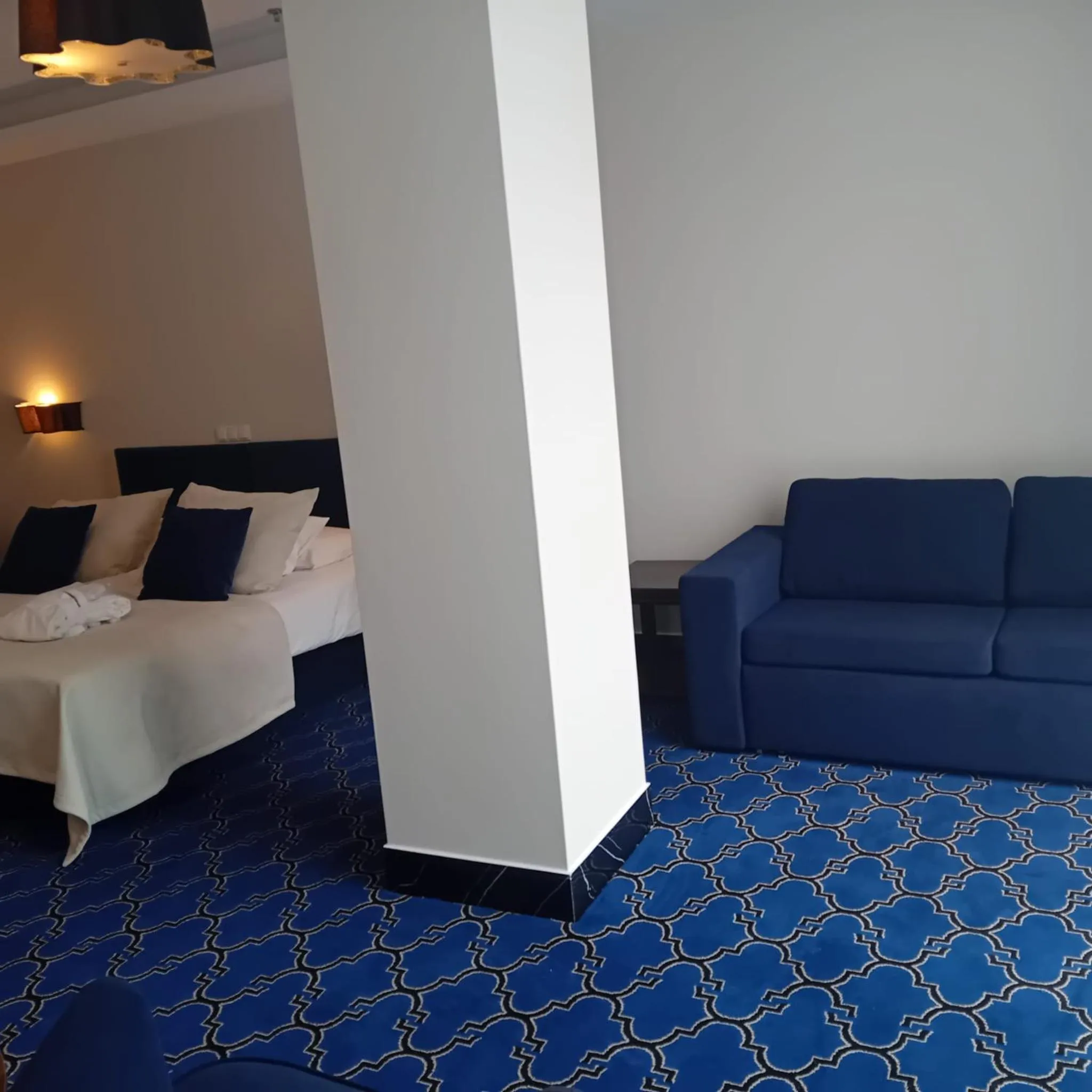 Living room, Bed in Hotel Czarny Potok Resort SPA & Conference