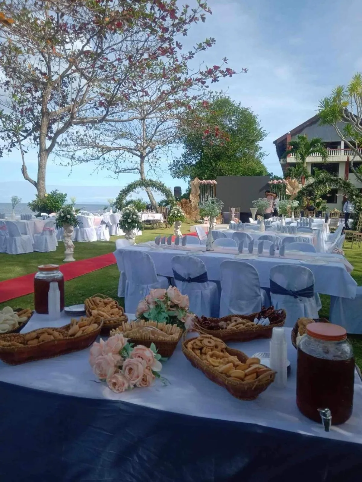 Garden in Wuthering Heights Bed & Breakfast by the Sea