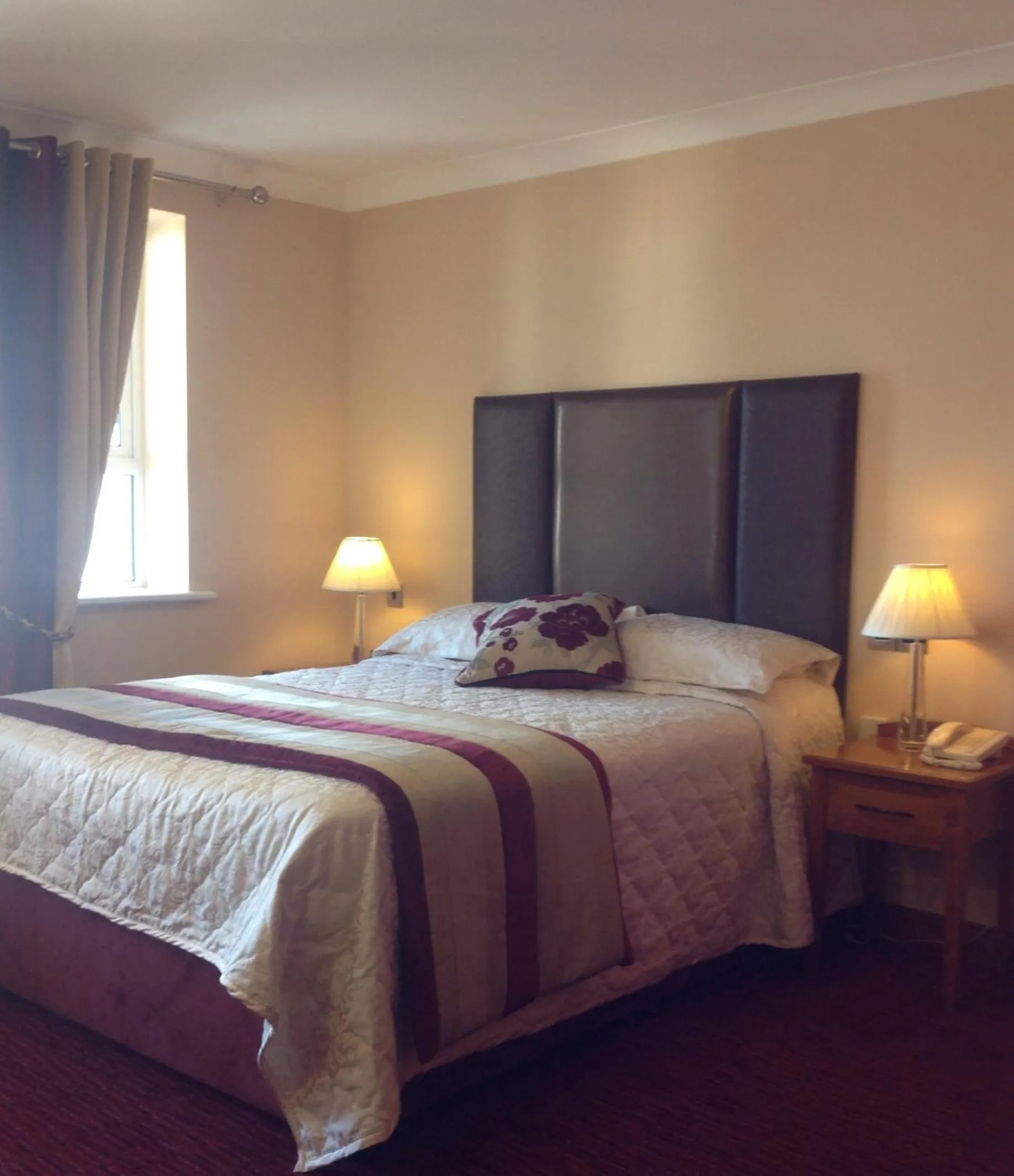 Bed in Fitzgeralds Hotel