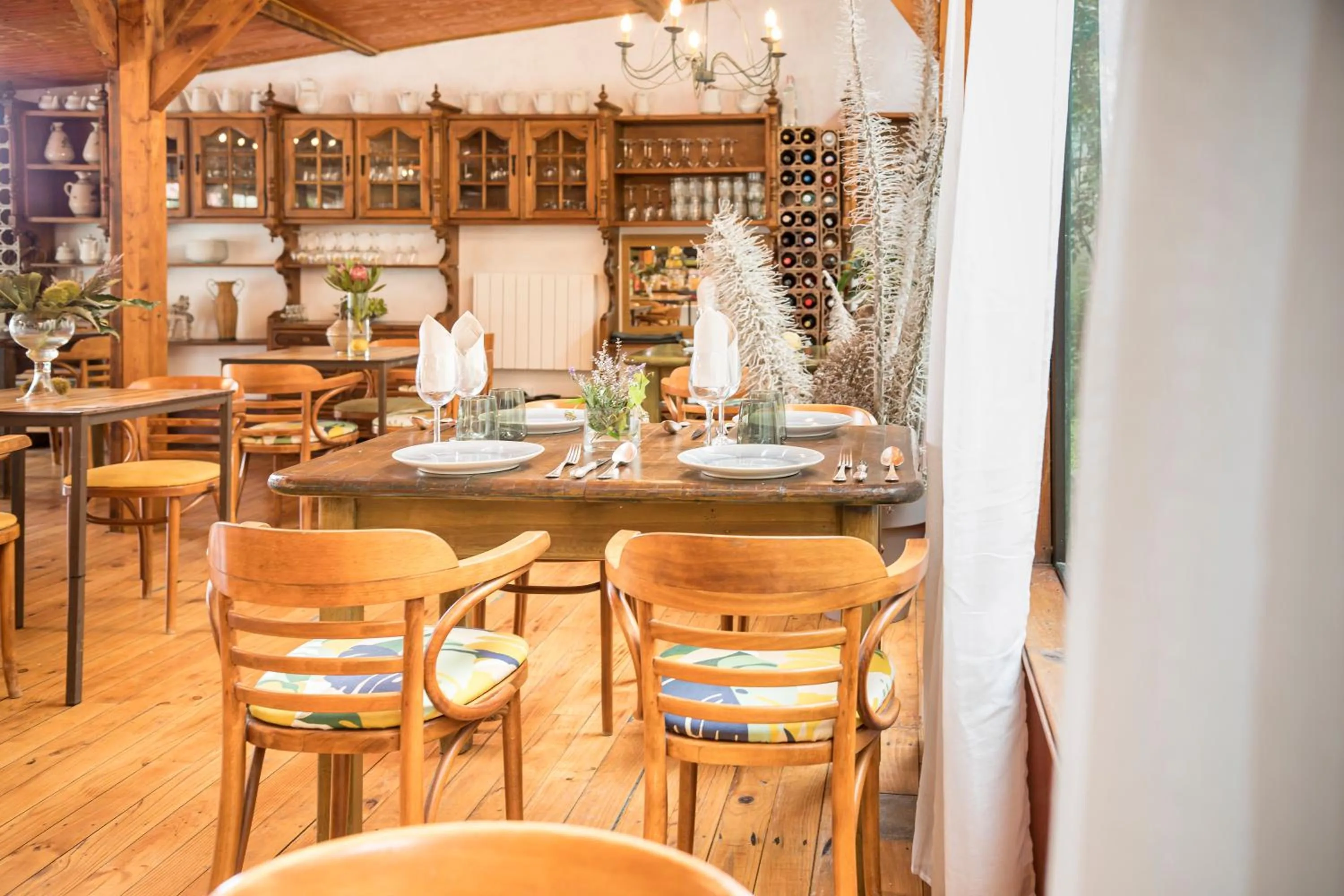 Restaurant/places to eat in Hotel Rural El Refugio - Solo Adultos