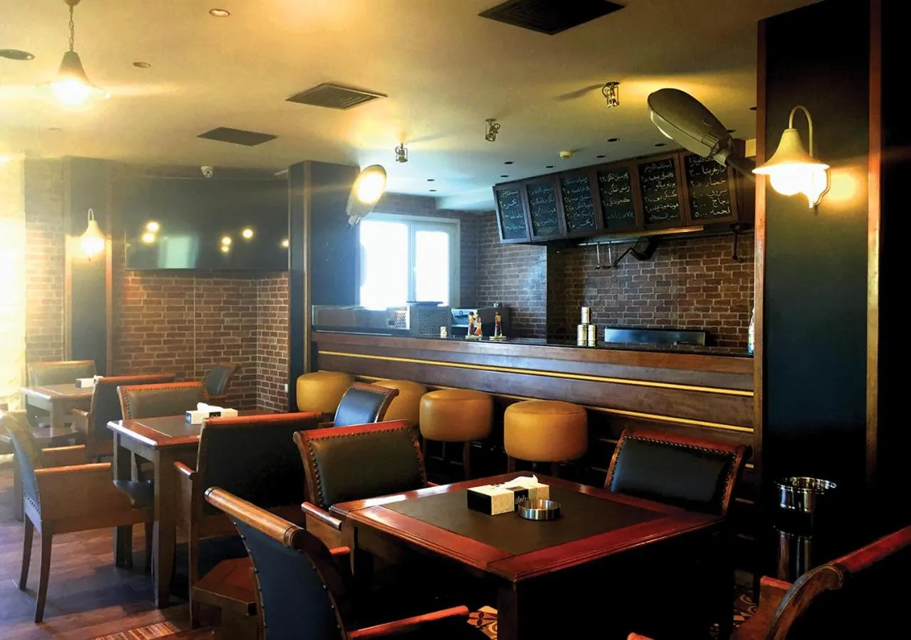 Restaurant/places to eat in Ajnadeen Hotel