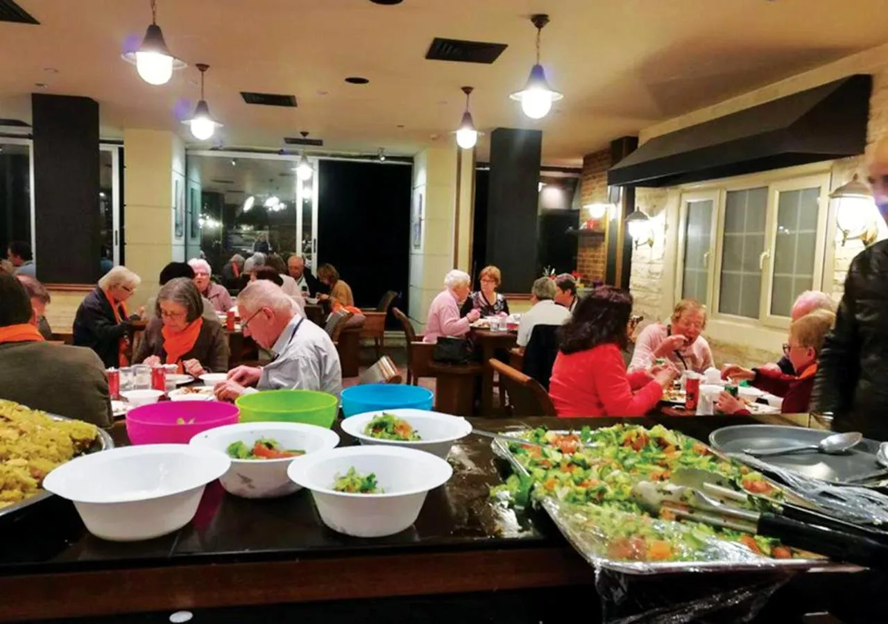 Restaurant/places to eat in Ajnadeen Hotel