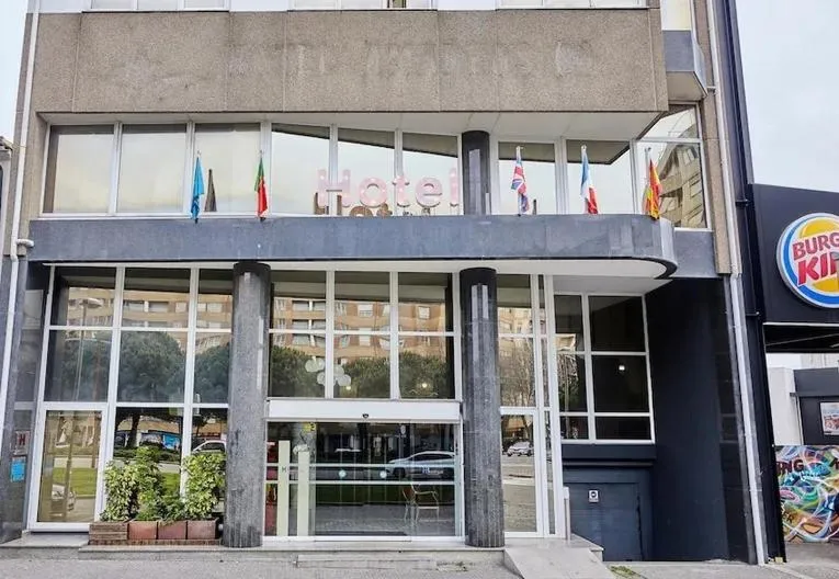 Property building in Hotel Amadeos - Matosinhos - Porto
