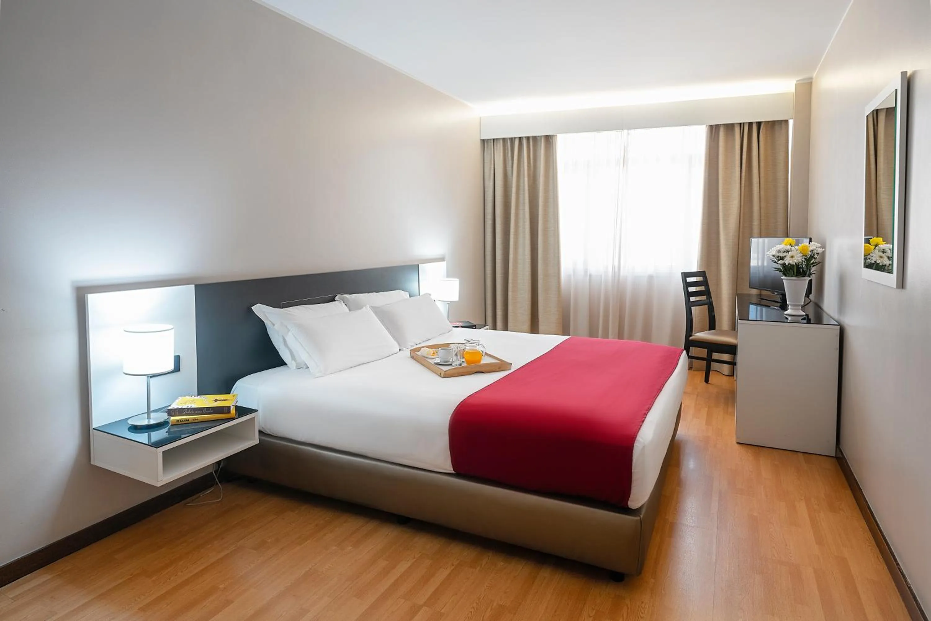Bed in Hotel Amadeos - Matosinhos - Porto