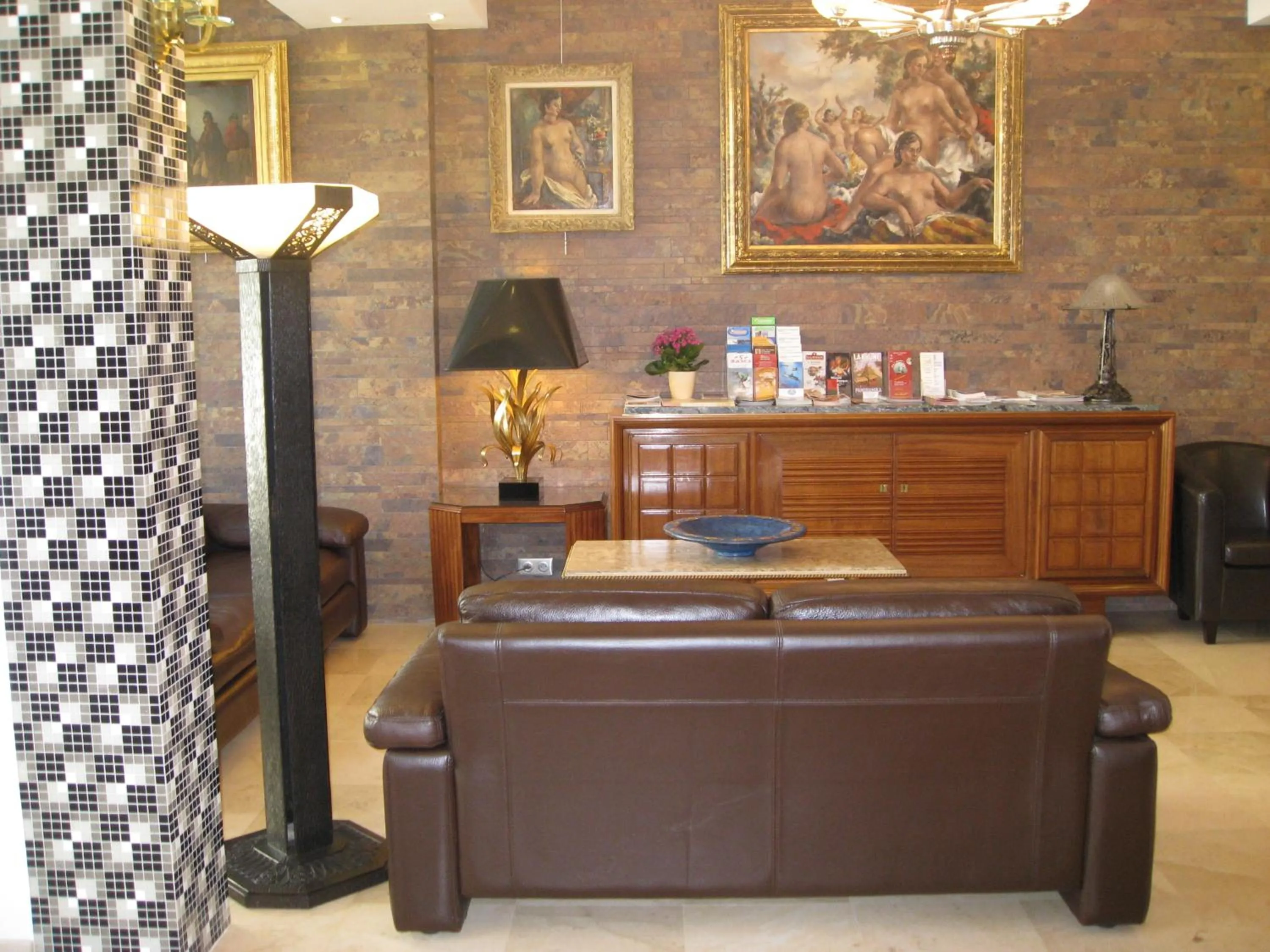 Lobby or reception in Hotel Barnetche