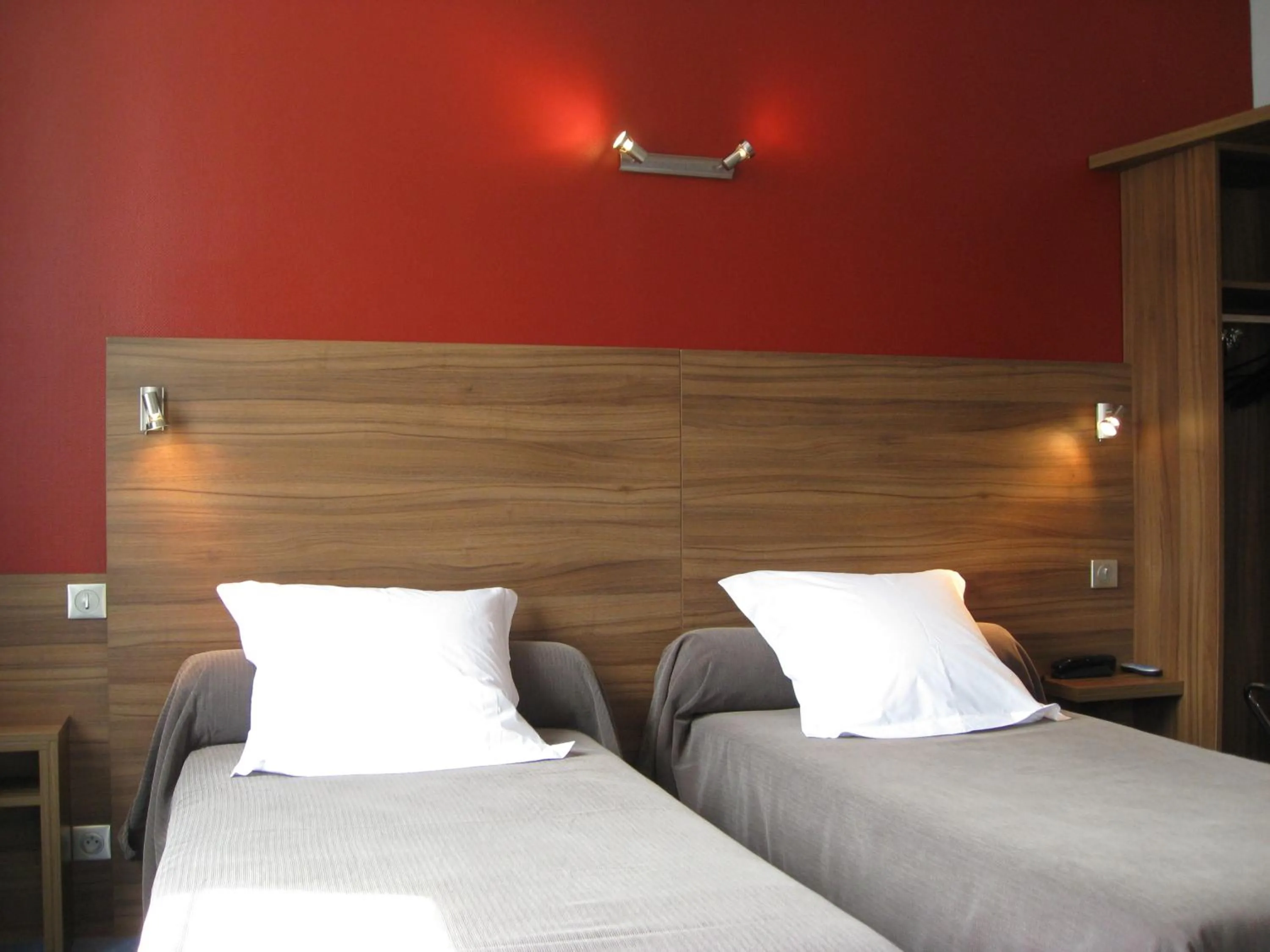 Photo of the whole room in Hotel Barnetche