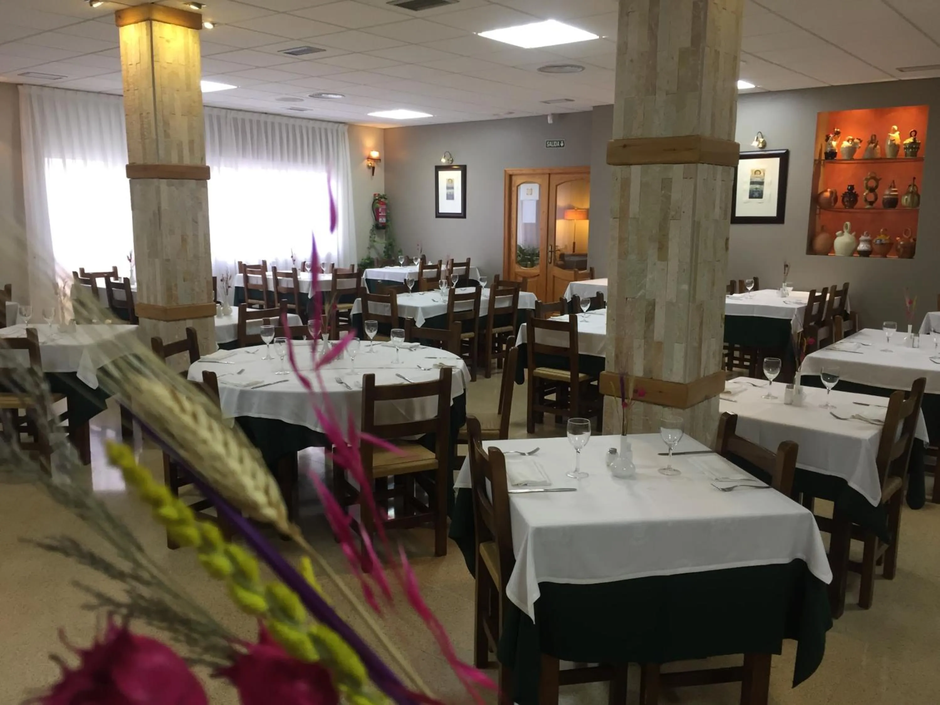 Restaurant/places to eat in Hotel Castellote