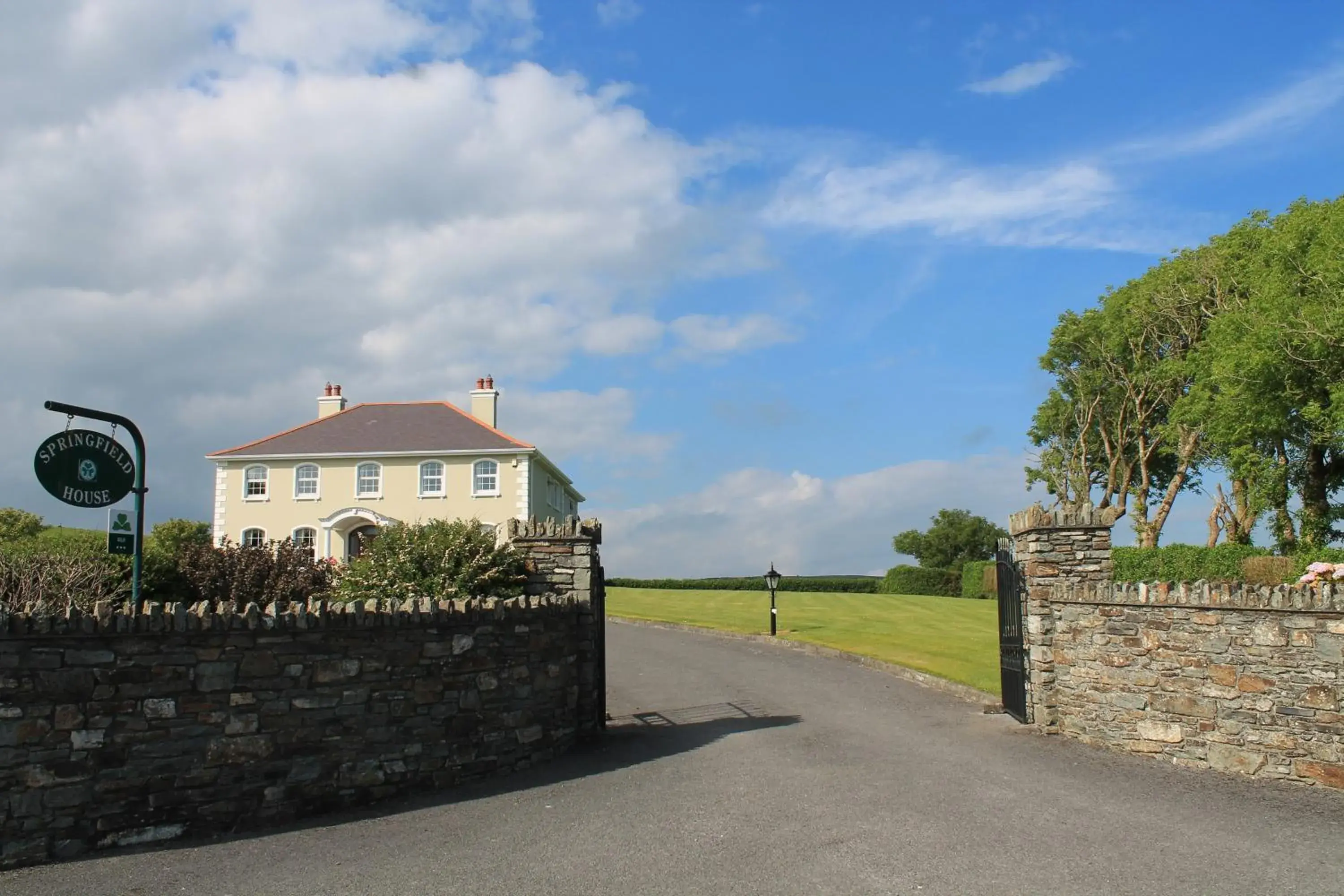 Facade/entrance in Springfield House B&B Facade/entrance in Springfield House B&B