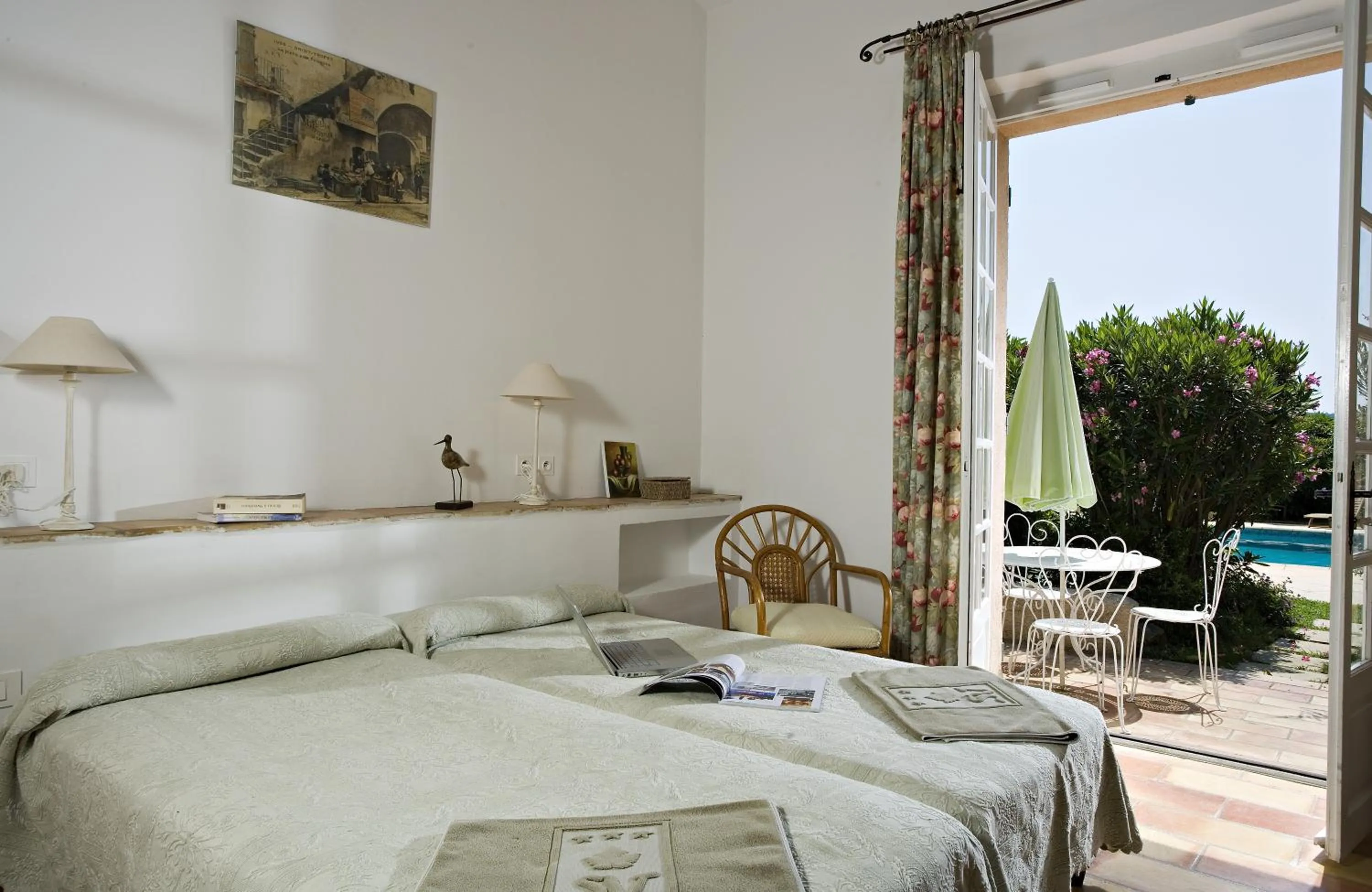 Photo of the whole room in Saint-Vincent