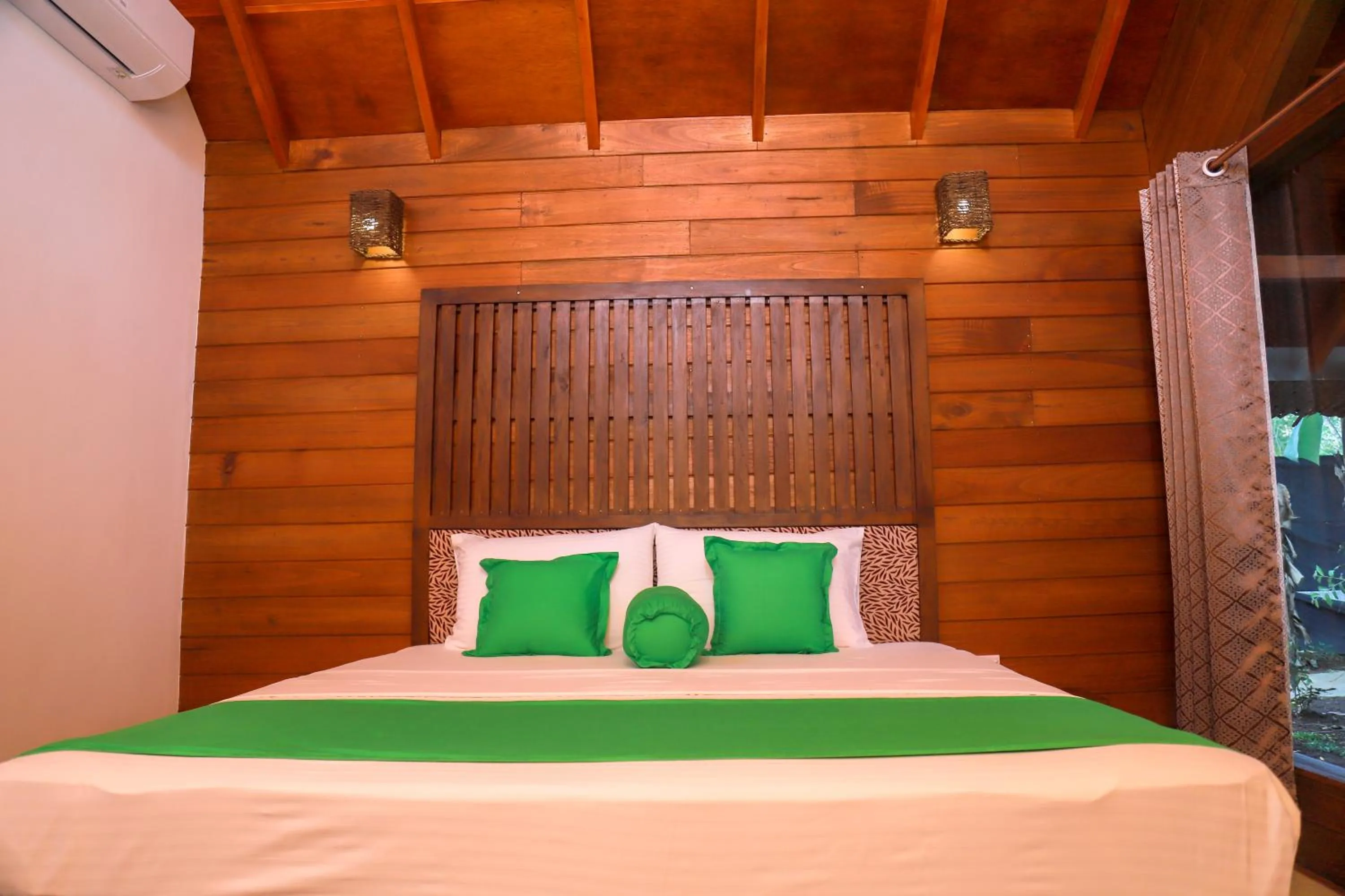 Bed in Palmyra Nature Resort Sigiriya