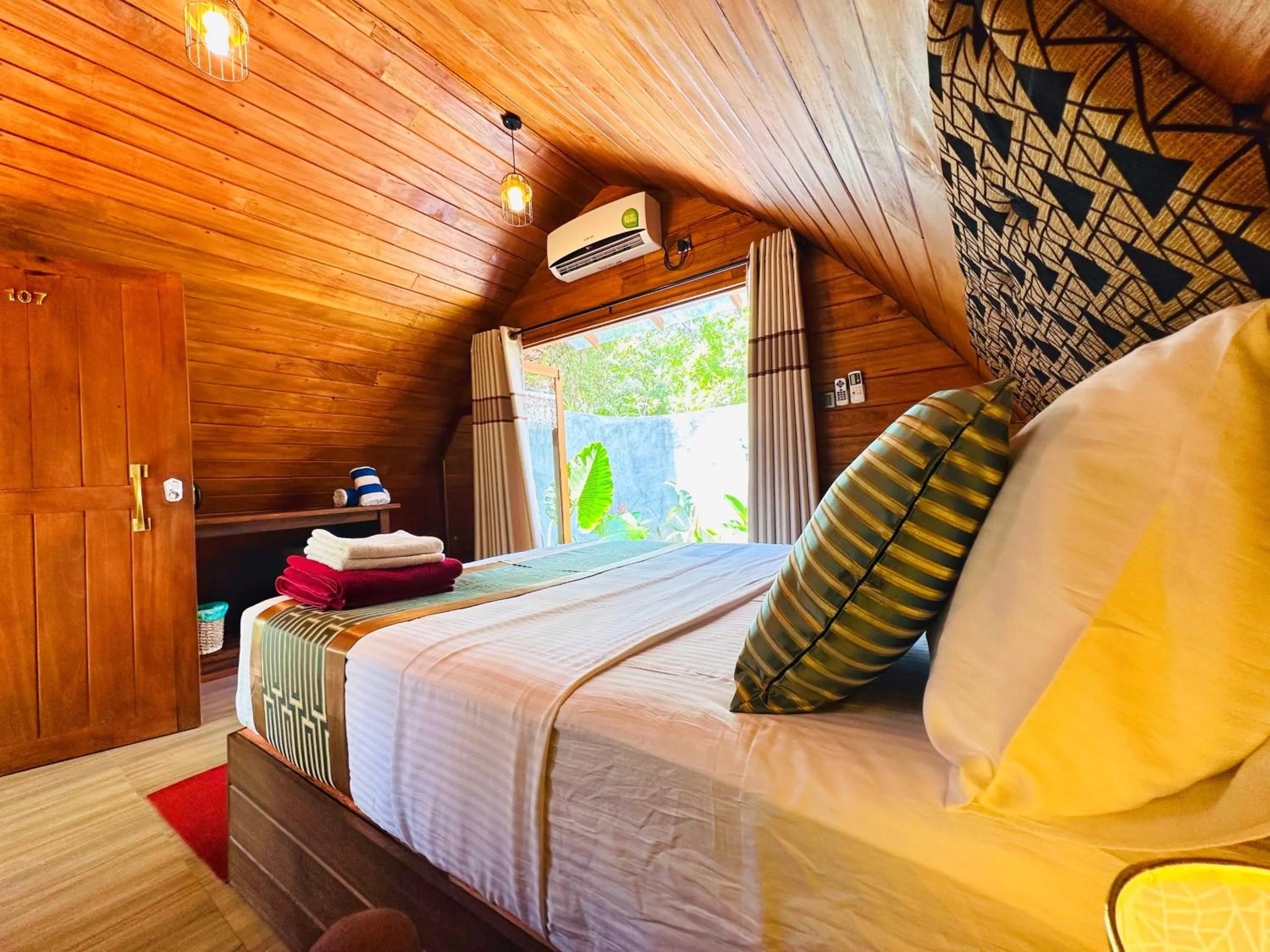 Bed in Palmyra Nature Resort Sigiriya