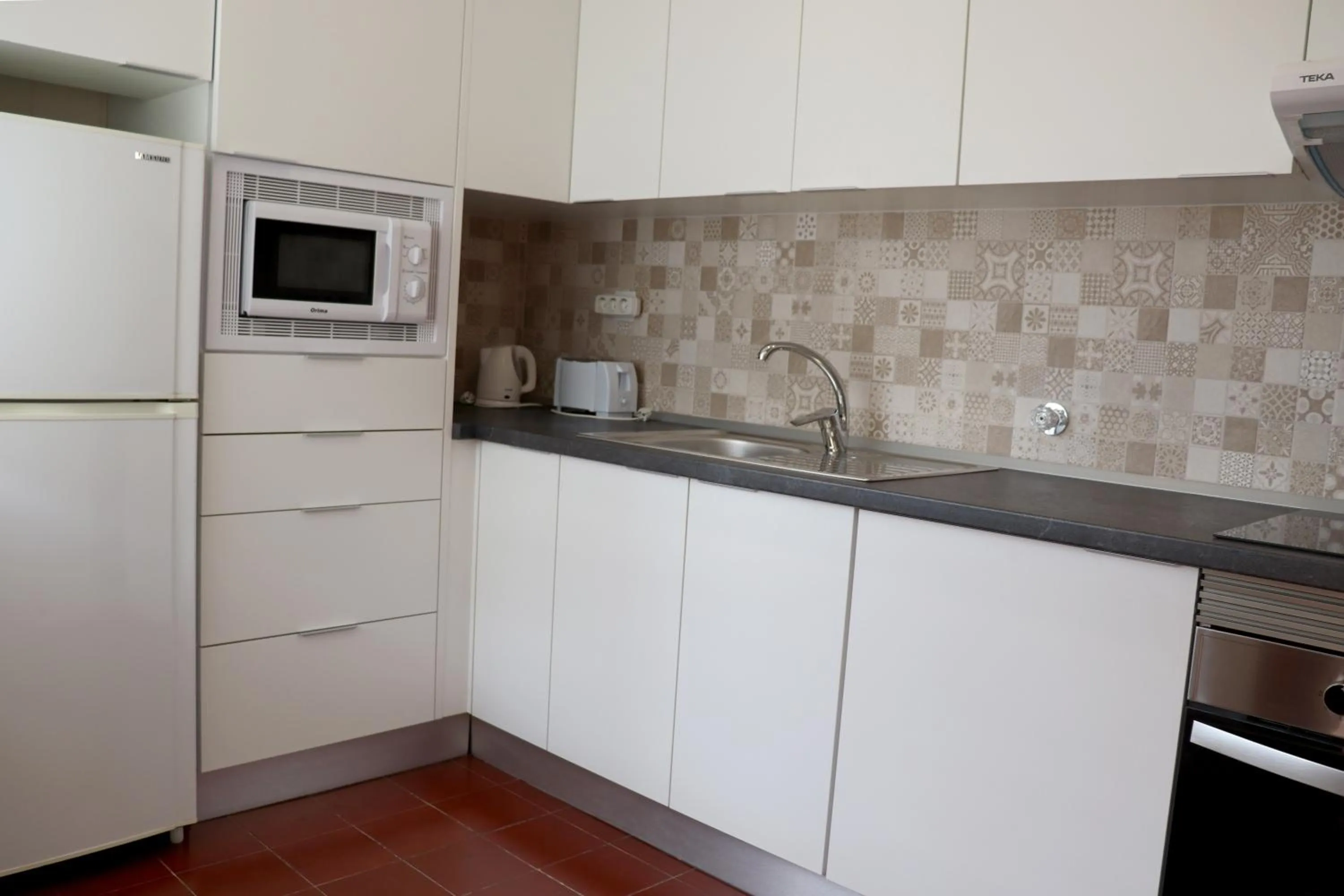 Kitchen or kitchenette in Algardia Marina Parque by Garvetur