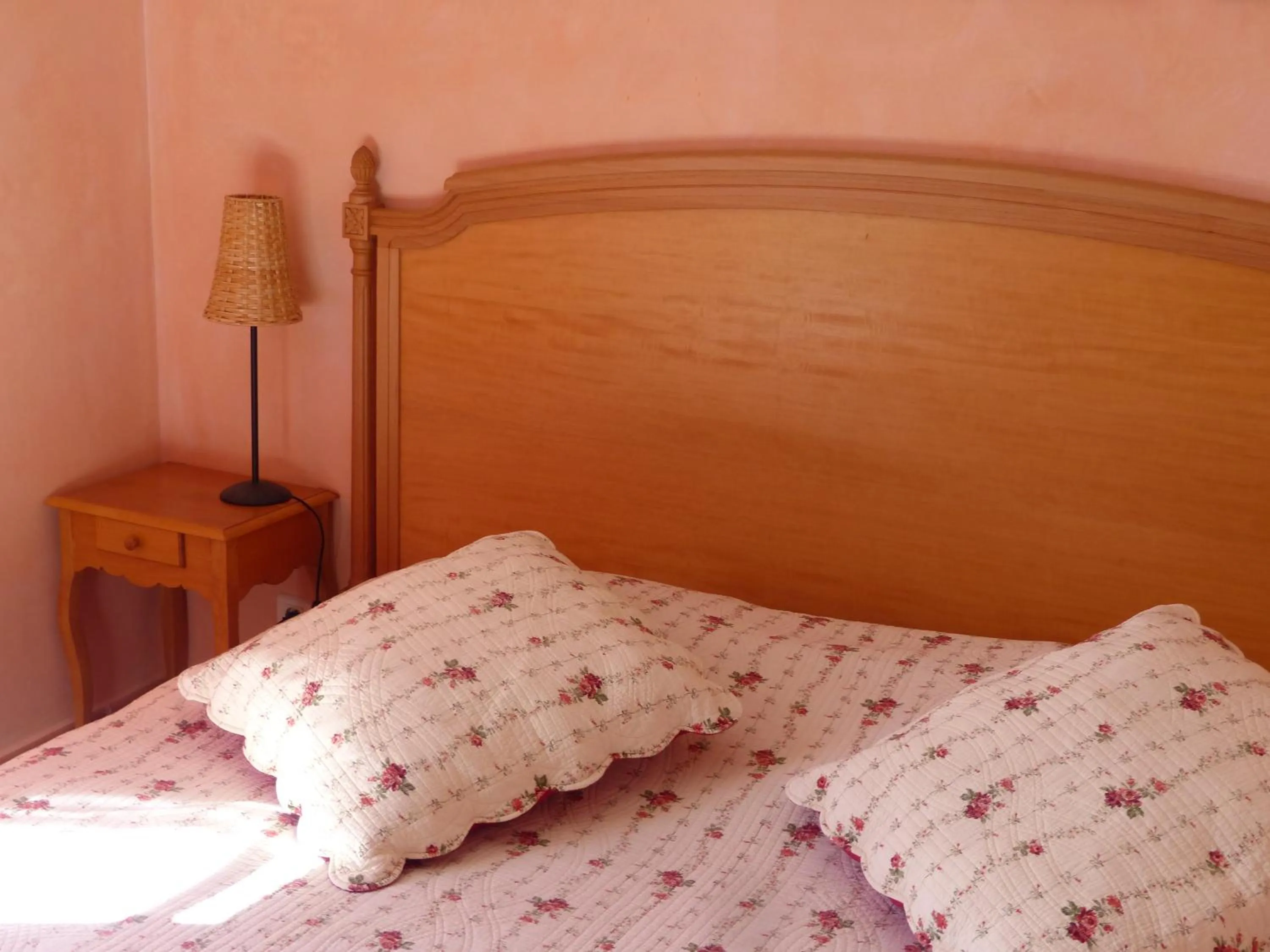 Bed in La Ferme du petit Ségriès Bed and Breakfast