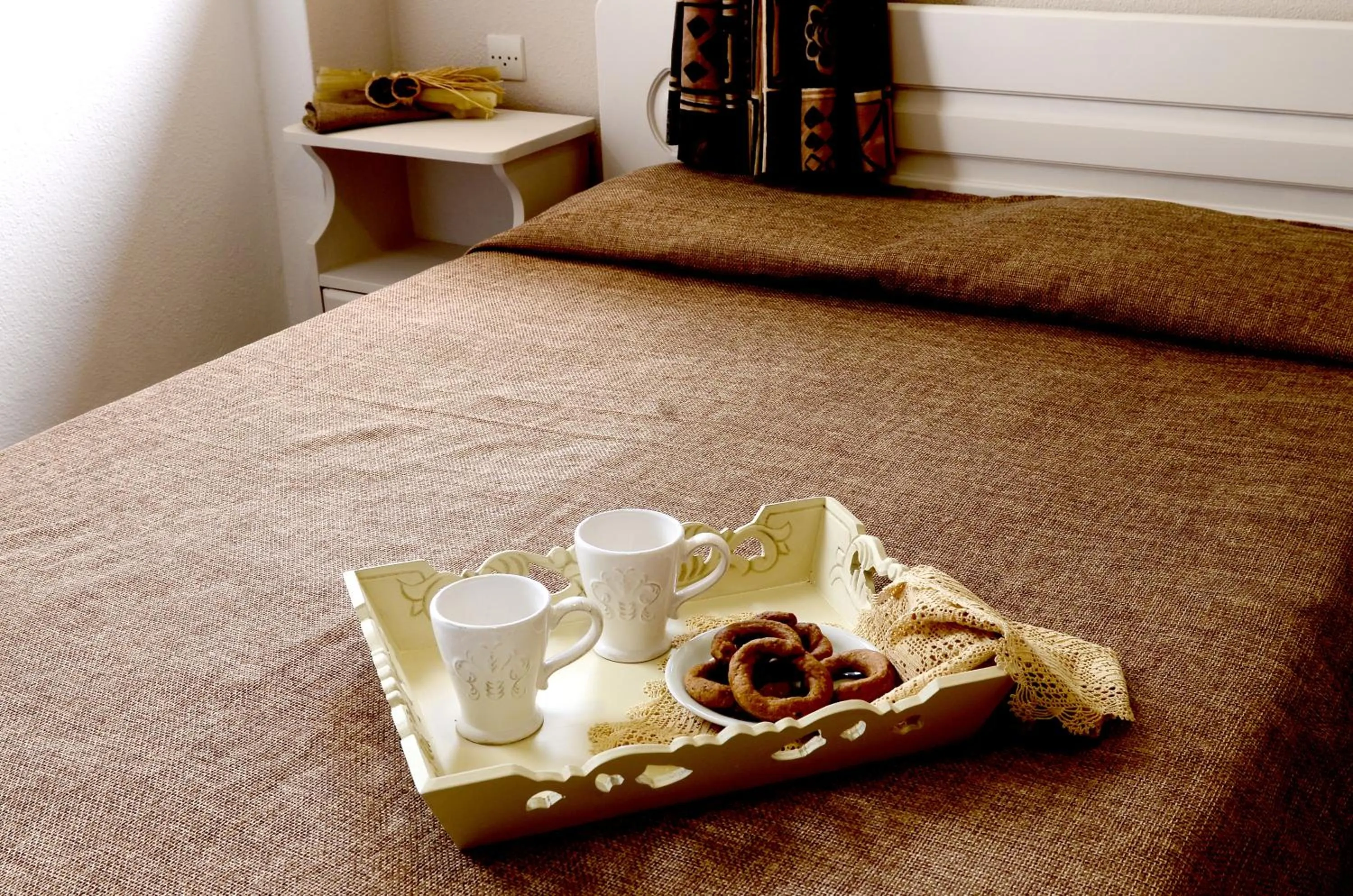 Bed in Golden Apartments