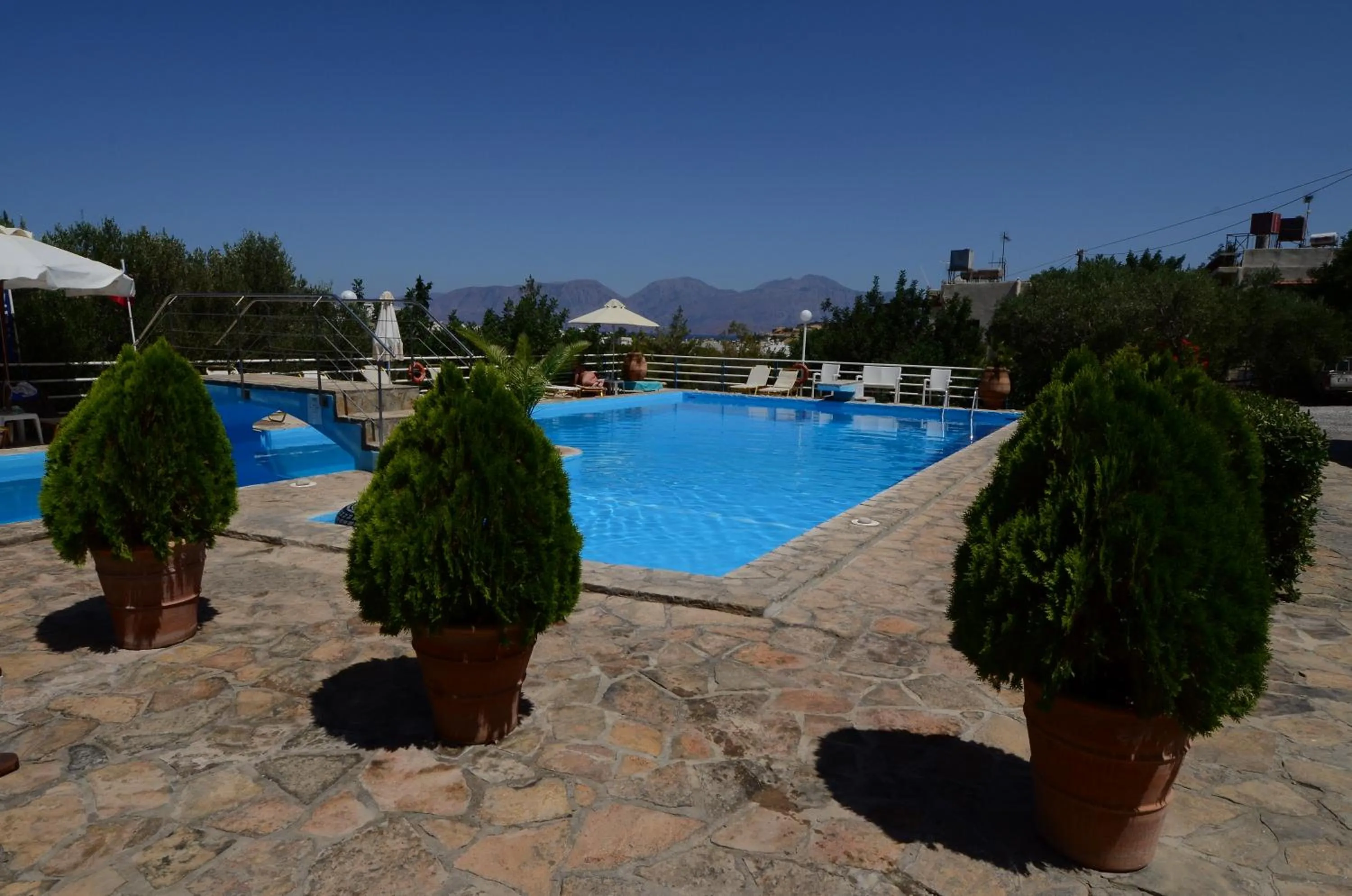 Swimming pool in Golden Apartments