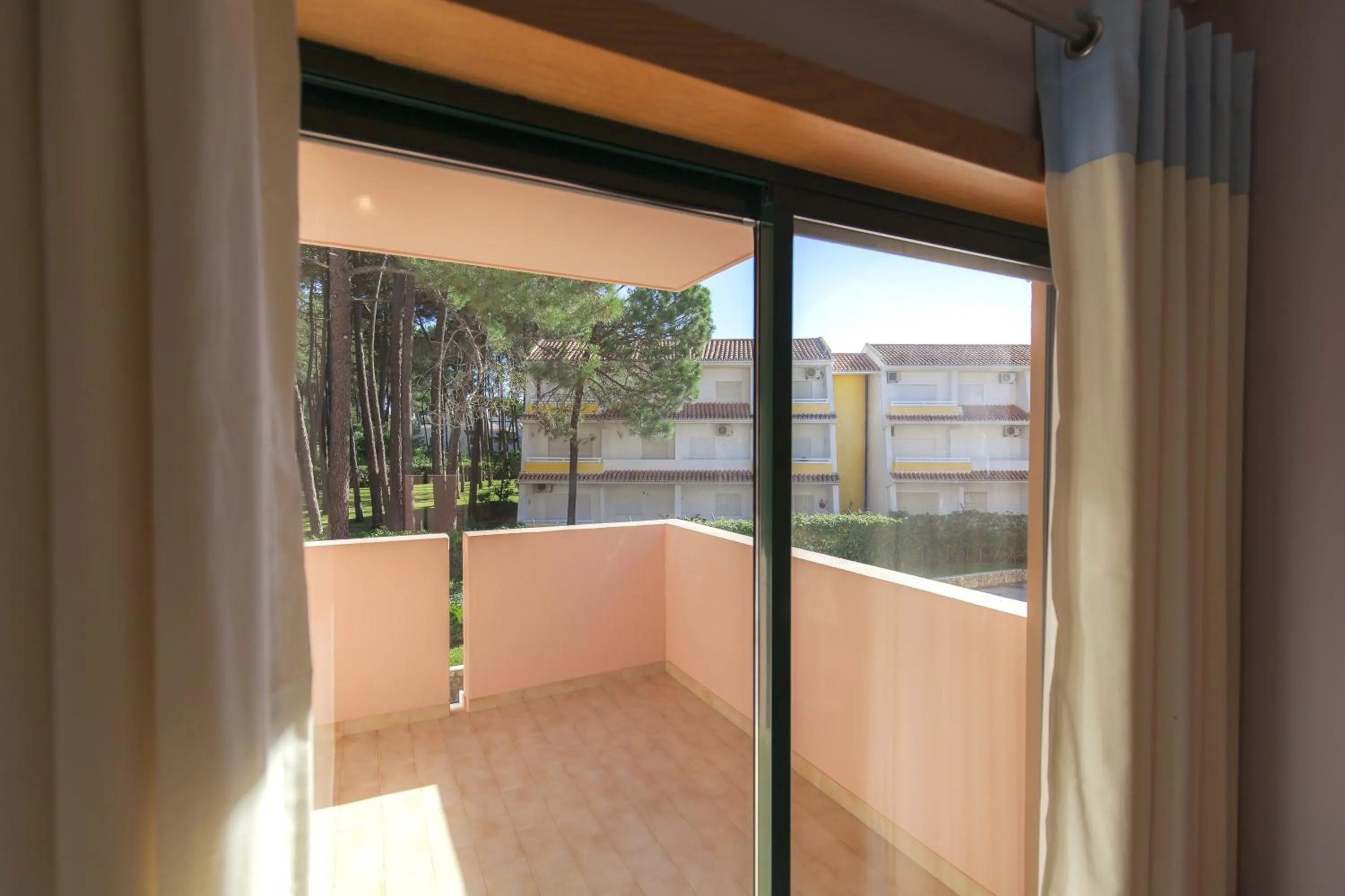 Balcony/Terrace in Eden Vilage by Garvetur