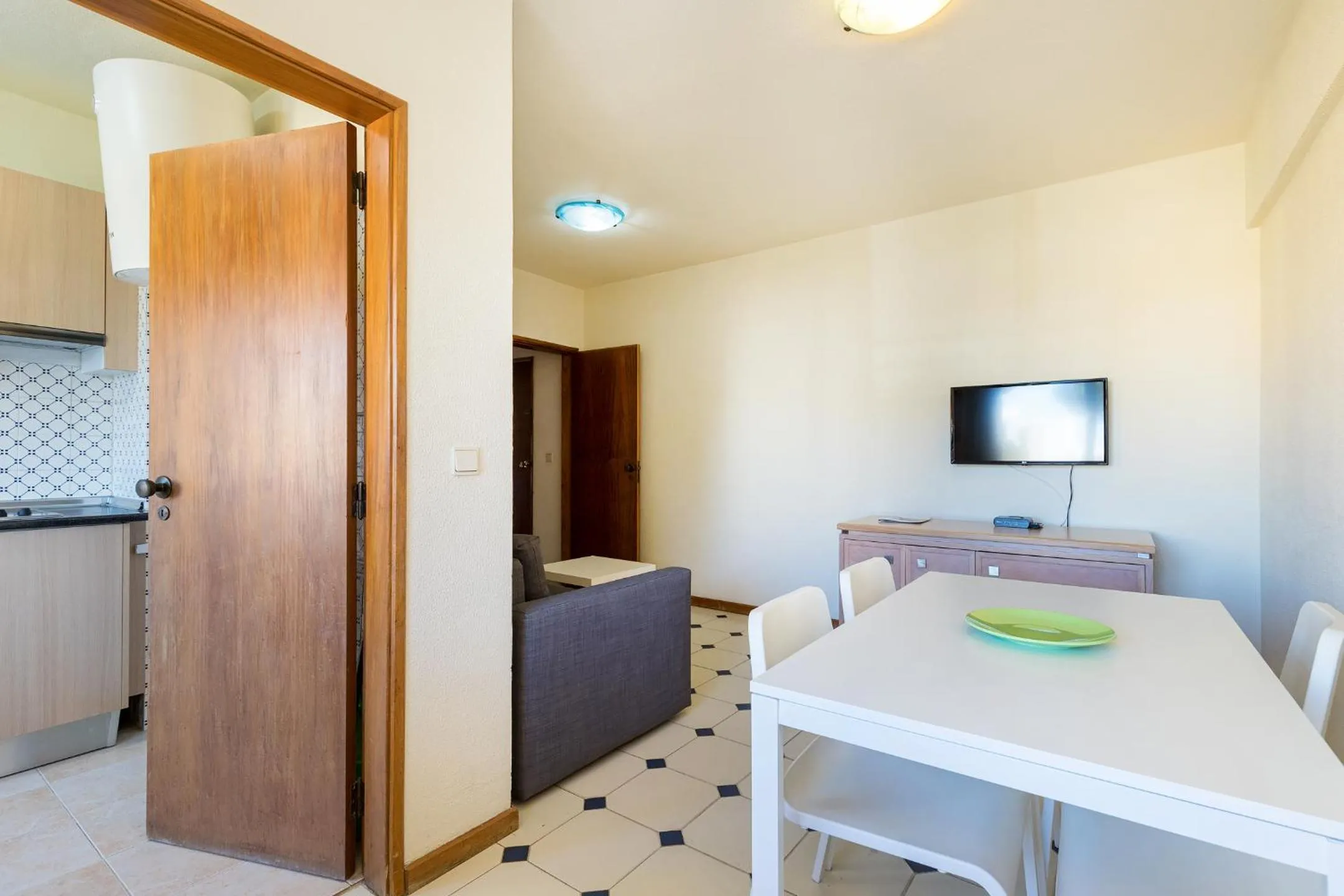 kitchen in Rio by Garvetur