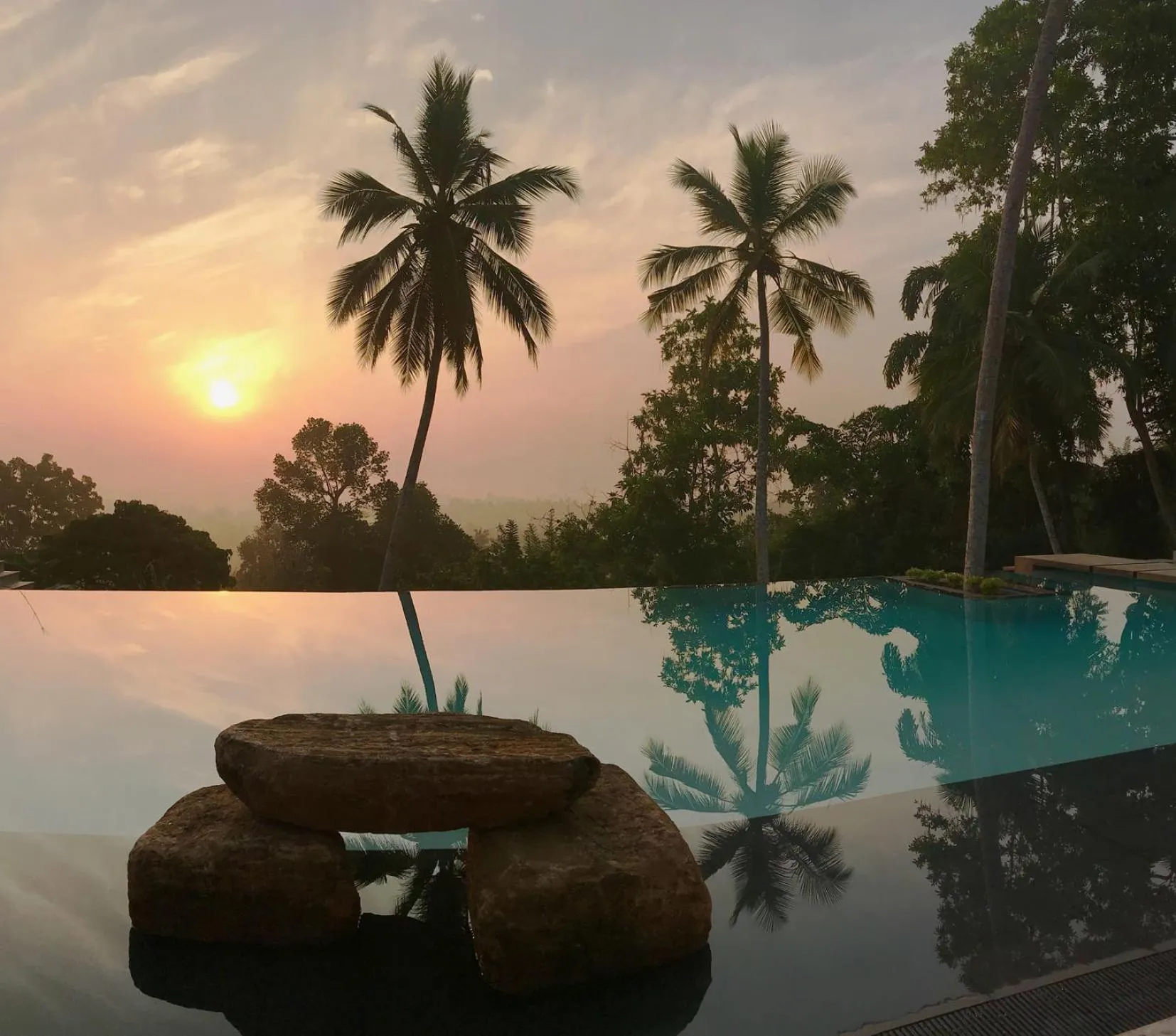 Swimming pool in Tabula Rasa Resort & Spa