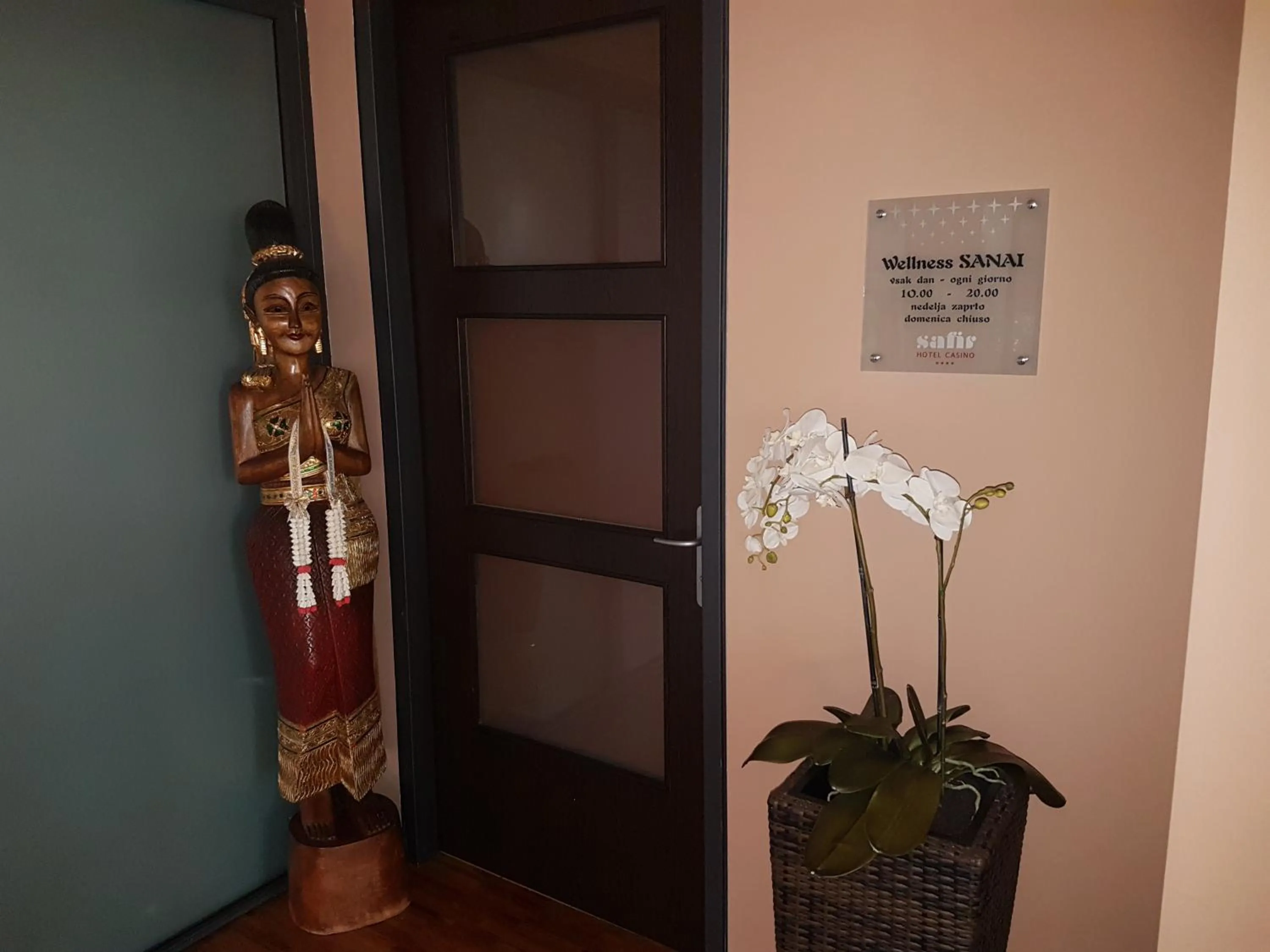 Spa and wellness centre/facilities in Safir Hotel Casino