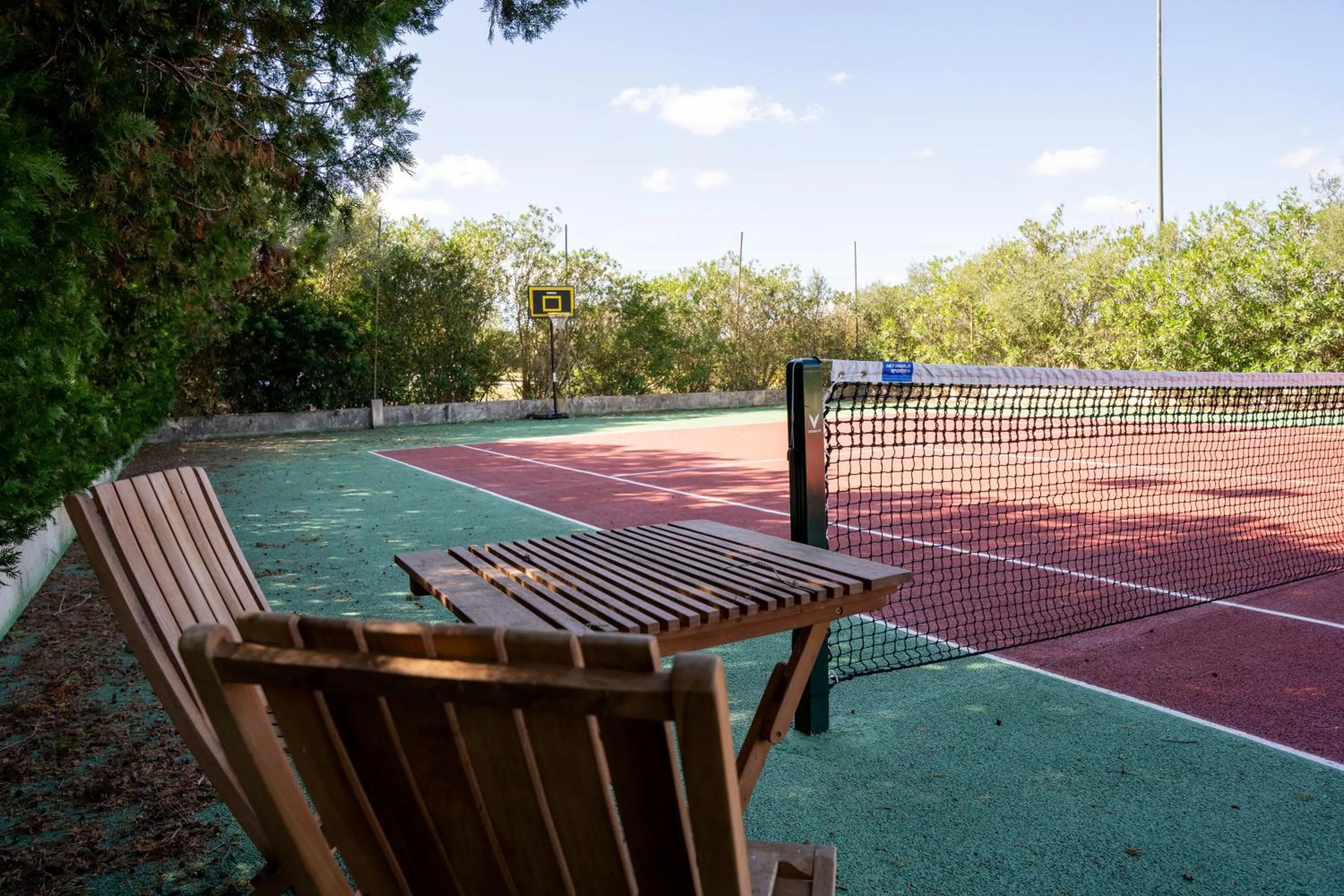 Tennis court in Aumallia Hotel & Spa