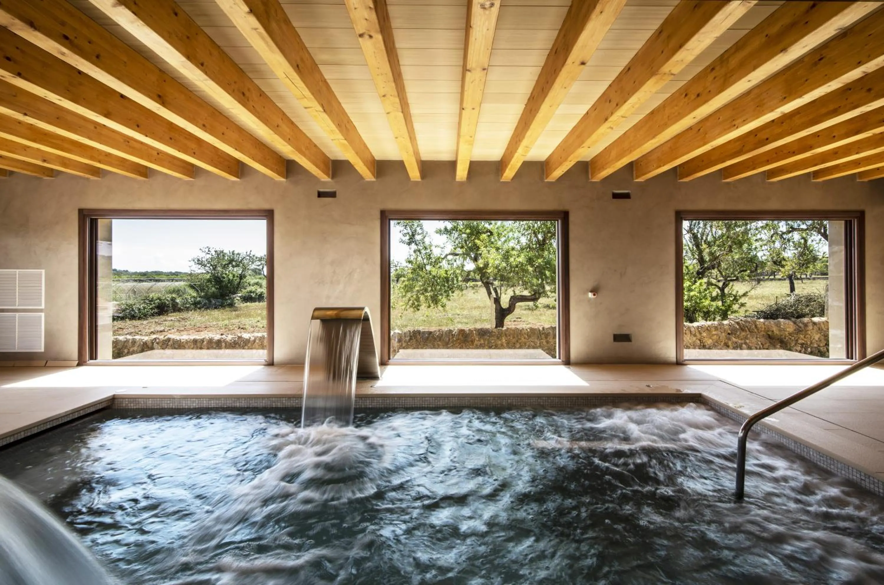 Hot Spring Bath in Aumallia Hotel & Spa