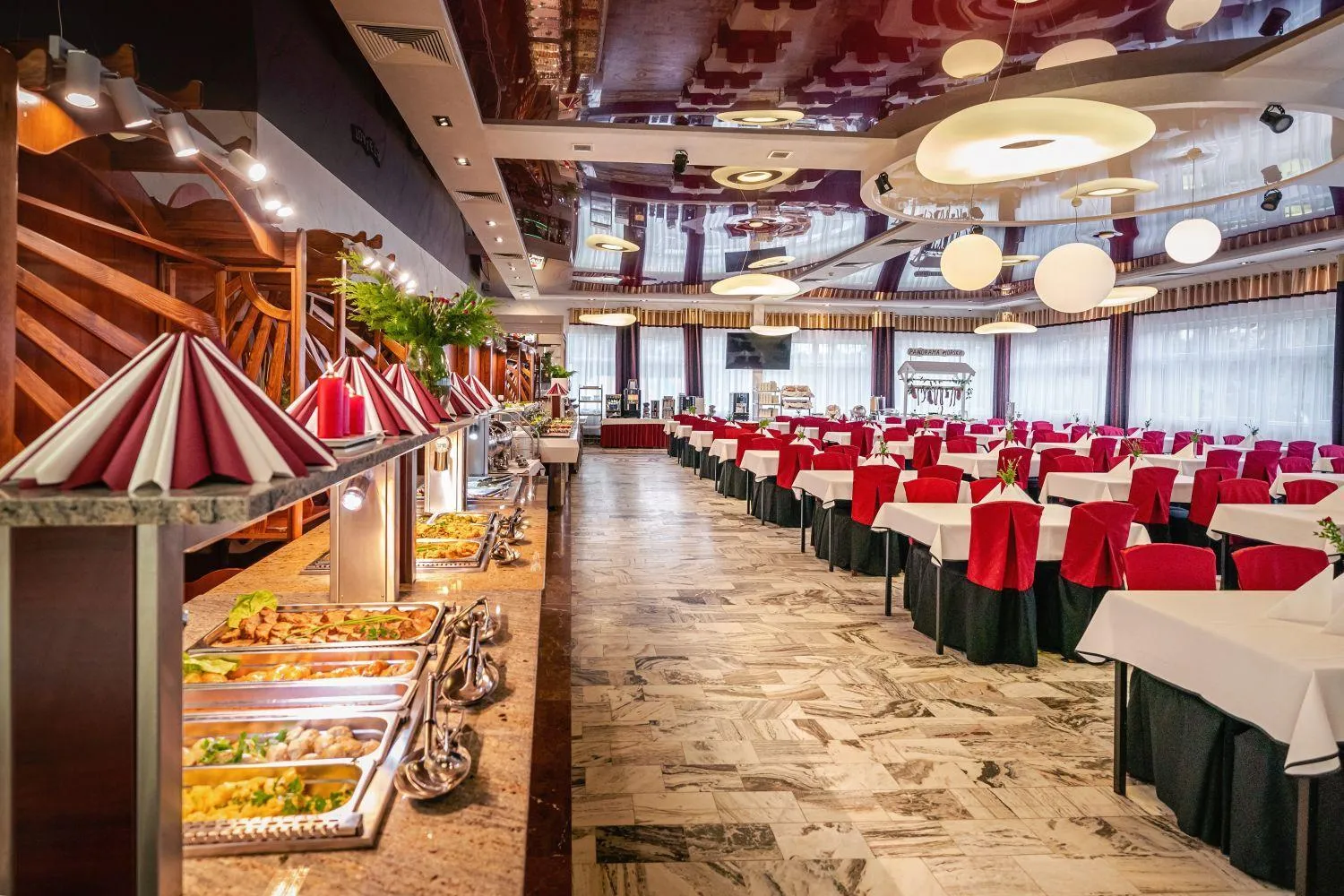 Restaurant/places to eat in Aquapark Health Resort & Medical SPA Panorama Morska All Inclusive